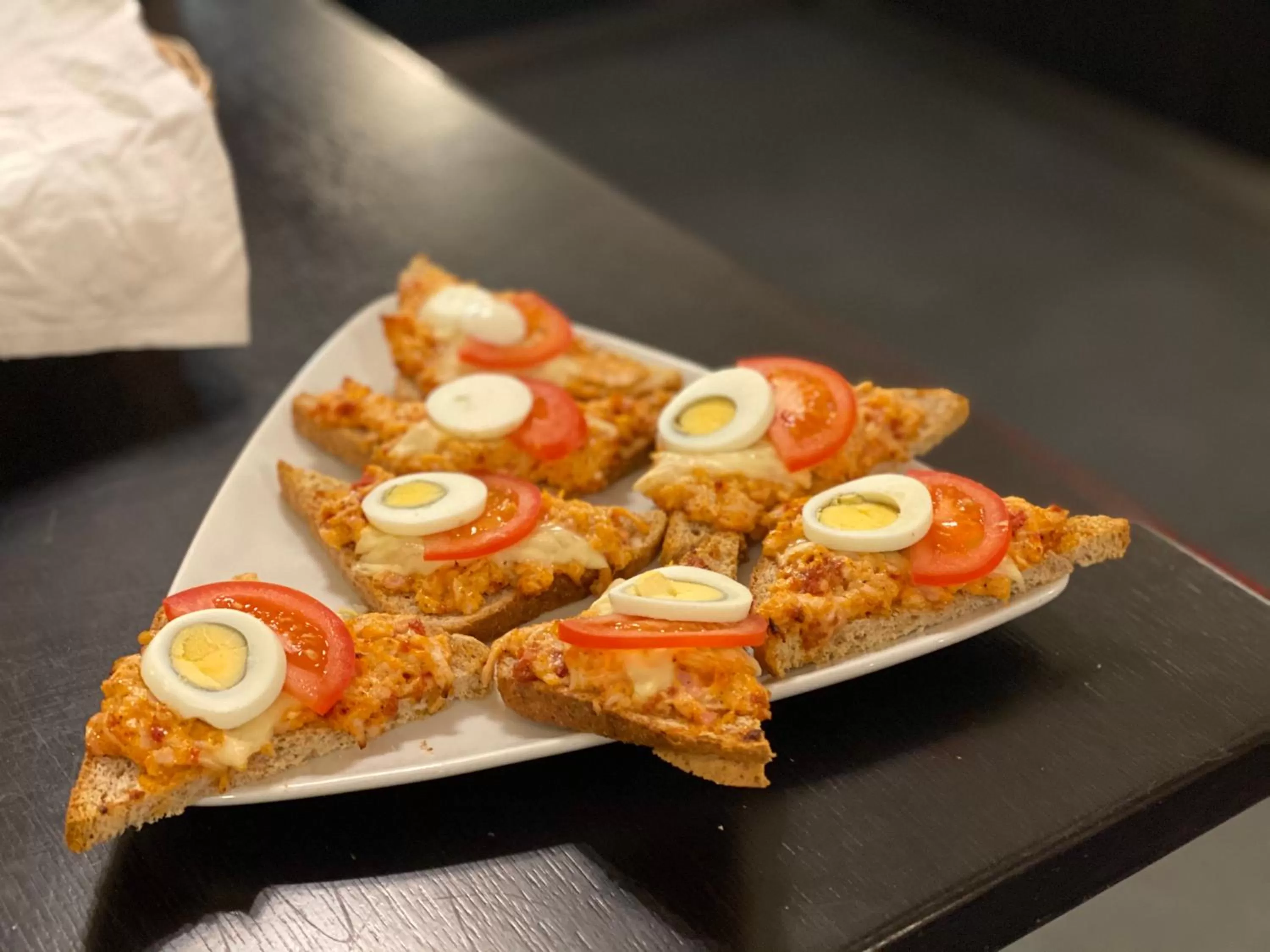 Breakfast in Chevron Hotel