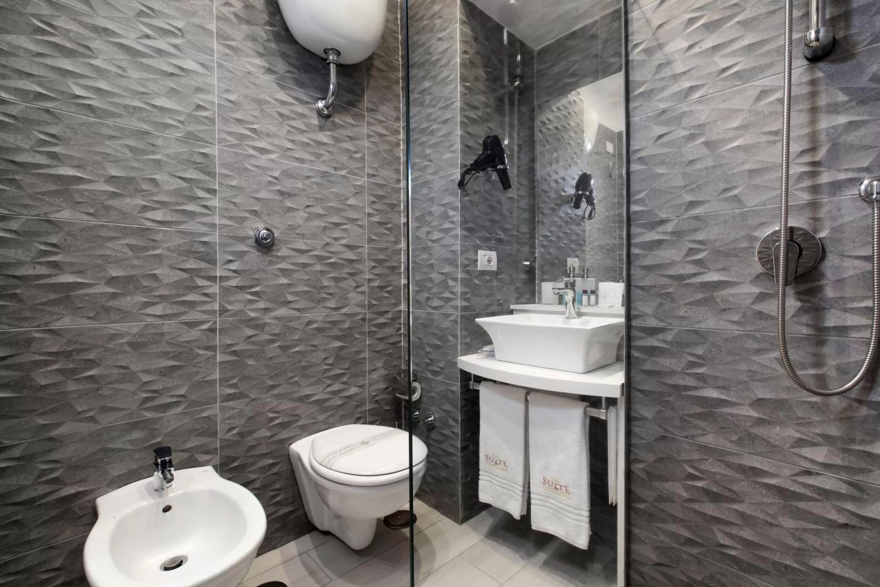 Bathroom in Suite dei Catalani