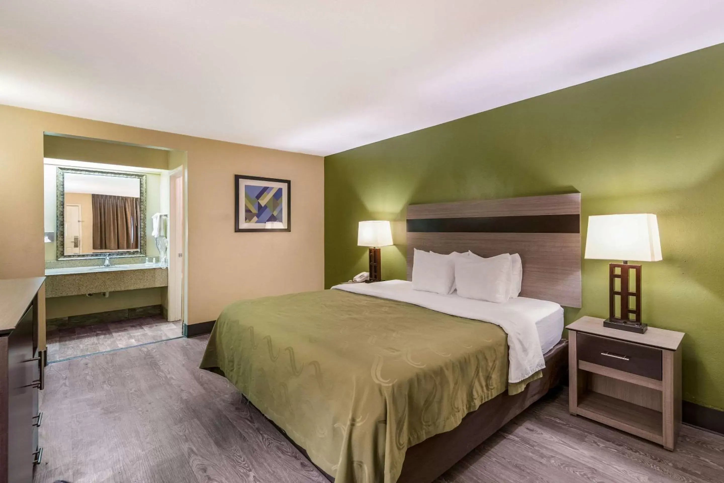 Photo of the whole room, Bed in Quality Inn & Suites - Garland