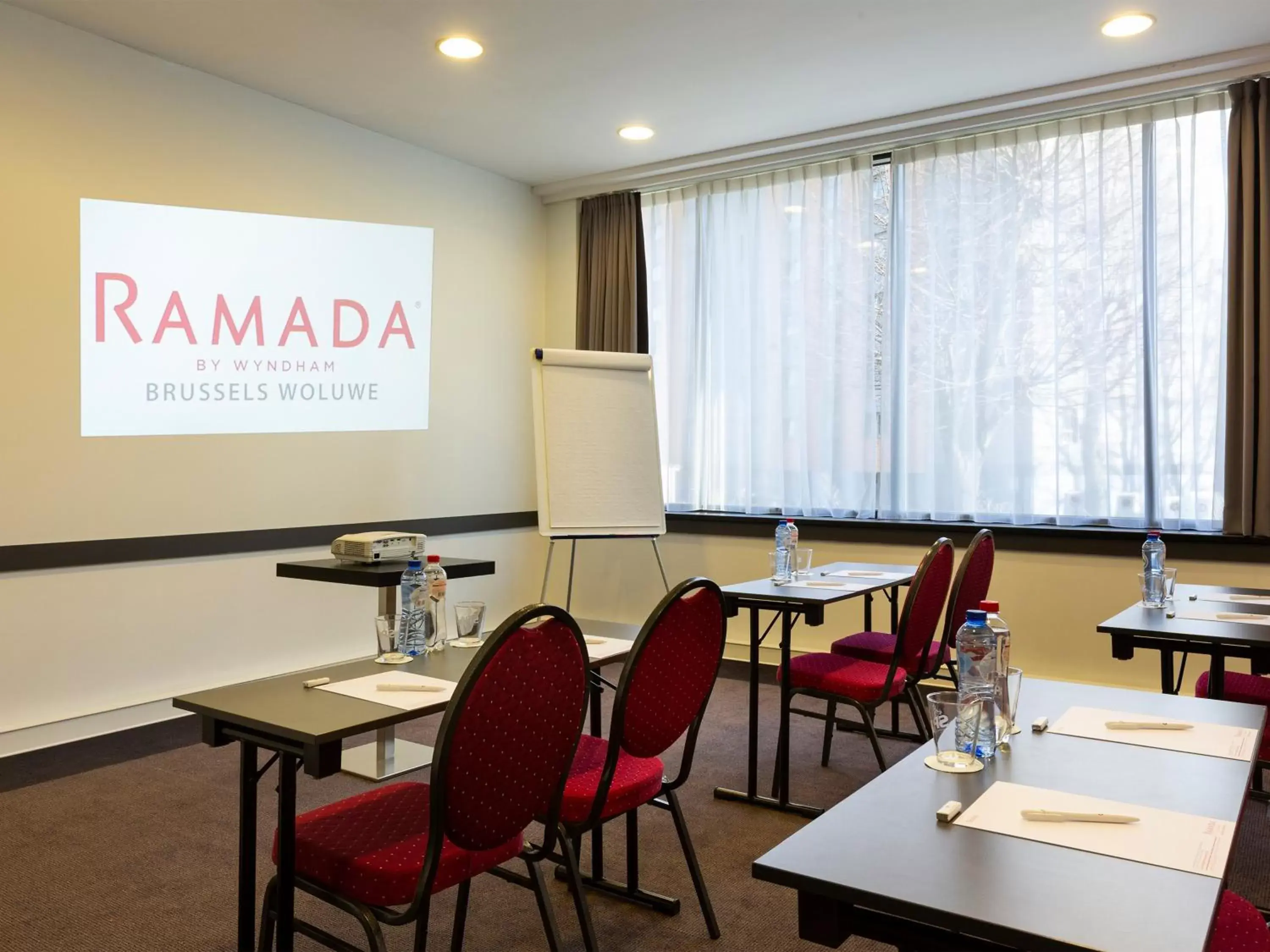 Meeting/conference room in Hotel Ramada Brussels Woluwe