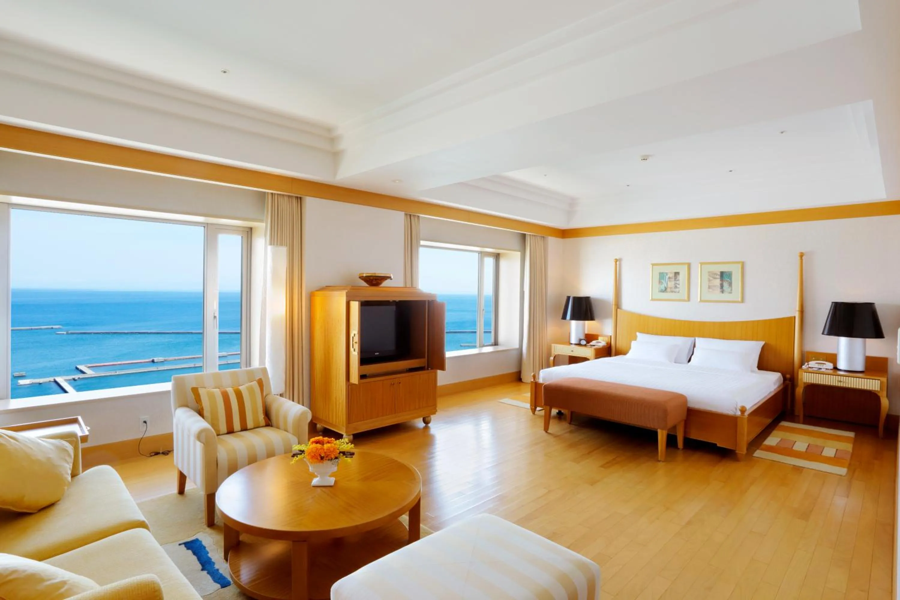 Bedroom, Bed in Grand Park Otaru