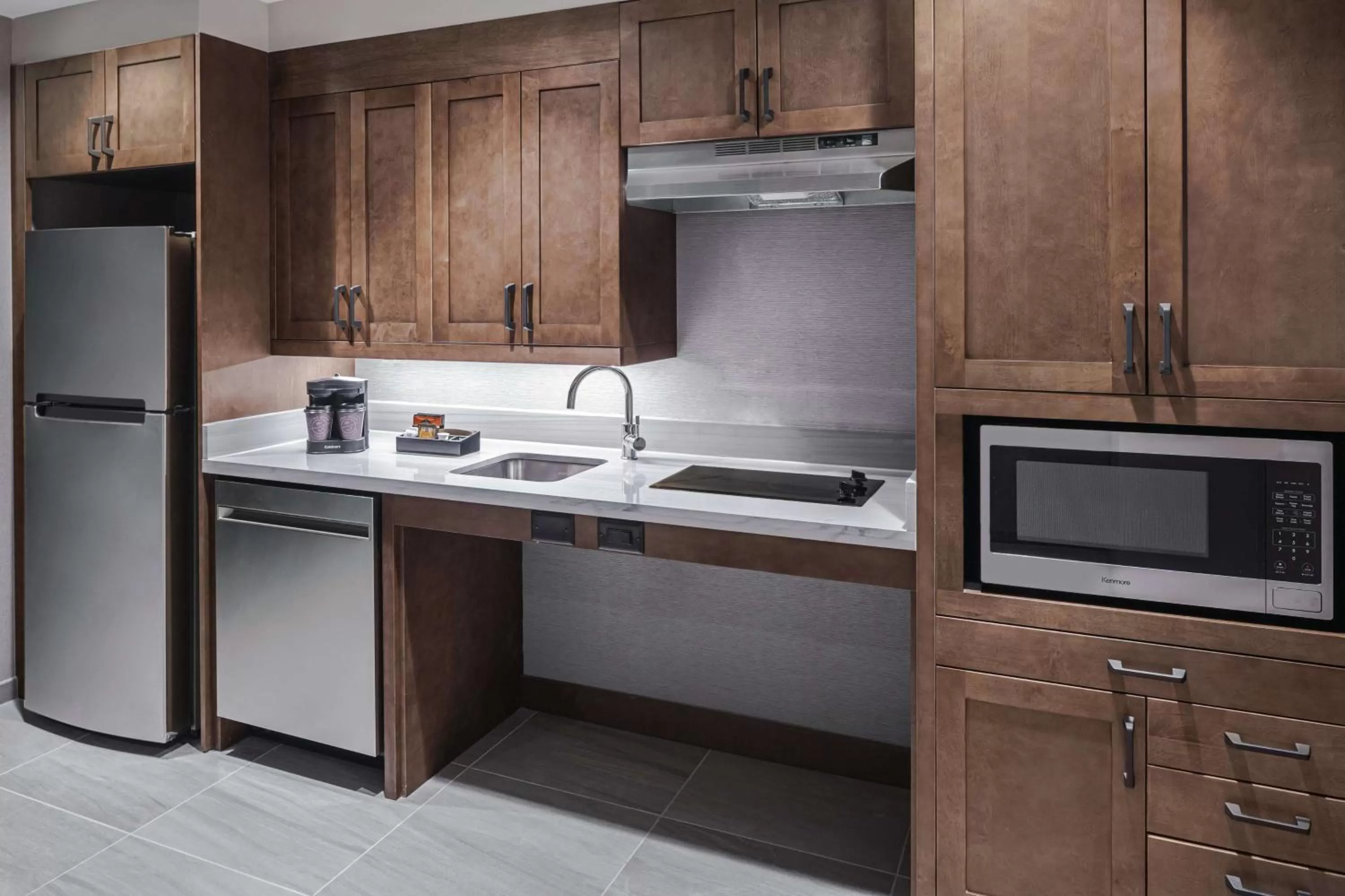Kitchen or kitchenette in Homewood Suites by Hilton Boston Woburn