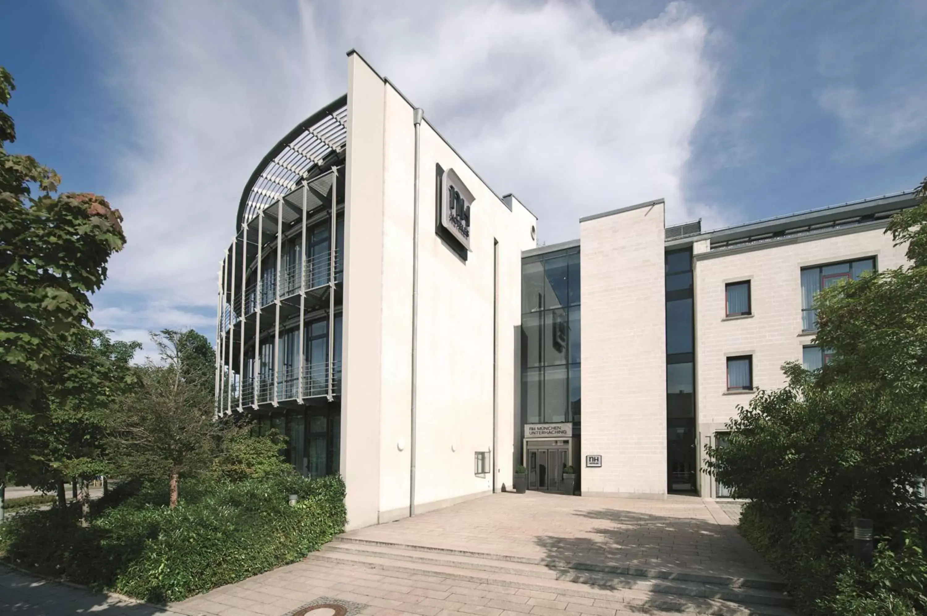 Property building in NH München Unterhaching Property building in NH München Unterhaching