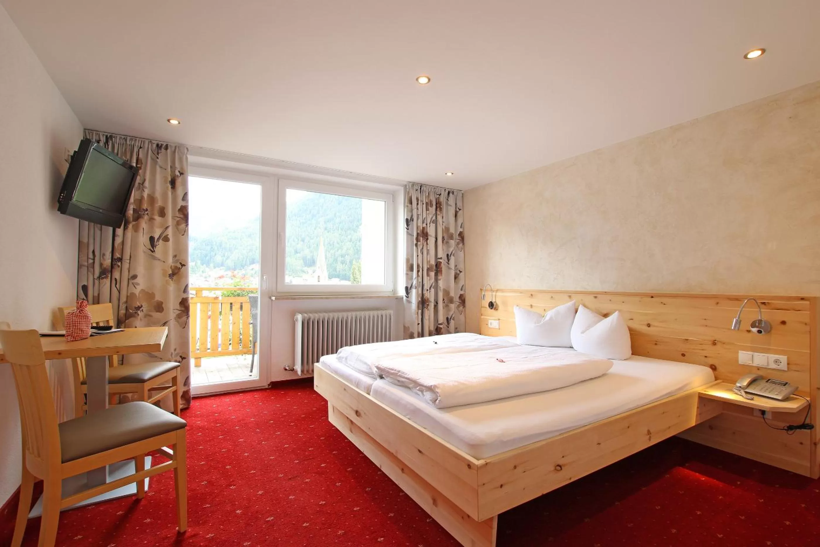 Photo of the whole room, Bed in Pension Fuchs