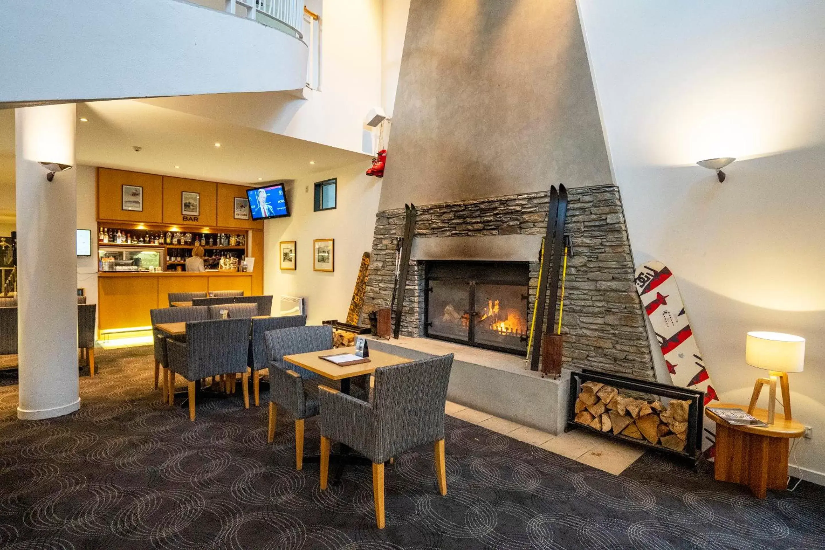 Lounge or bar, Restaurant/Places to Eat in Heartland Hotel Queenstown