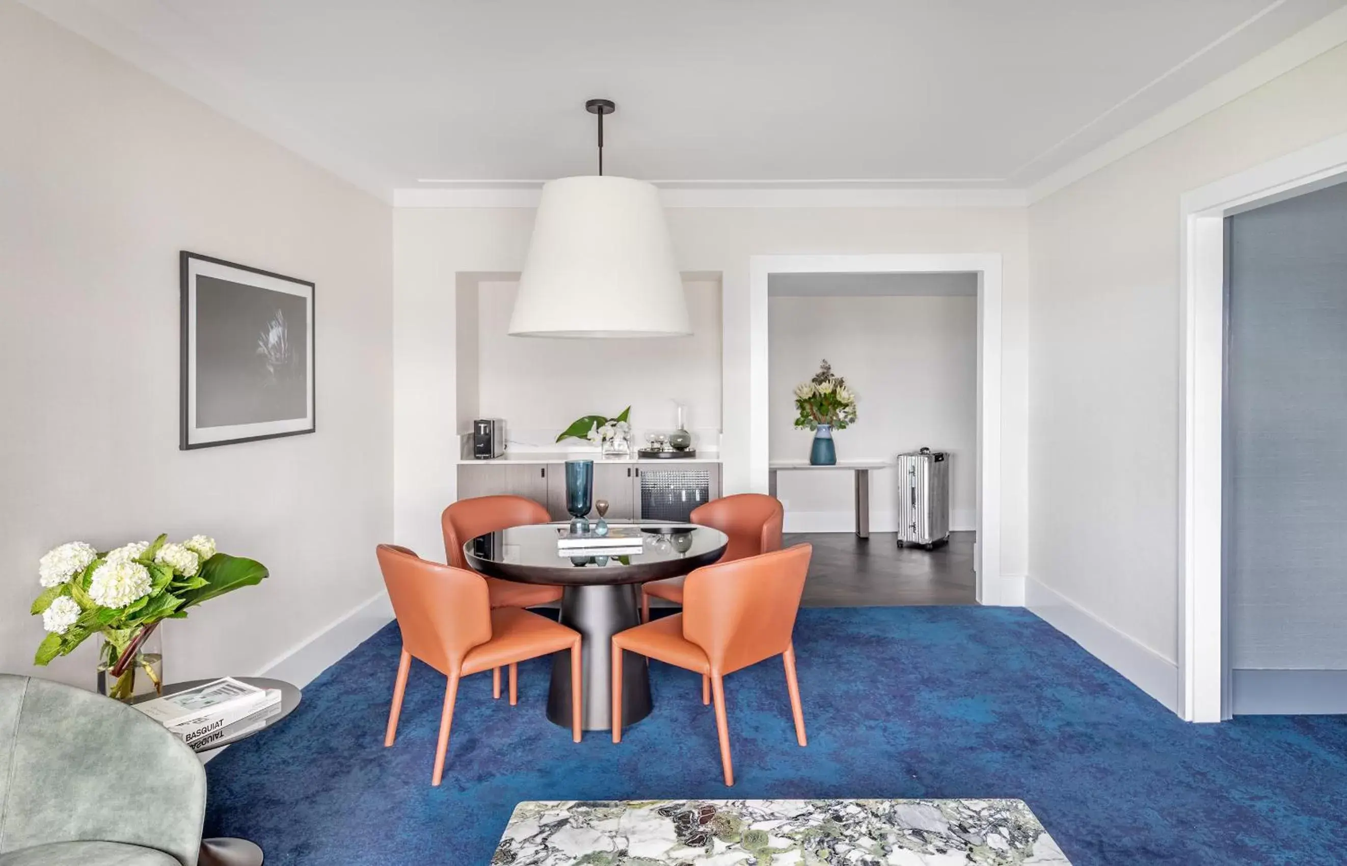 Living room, Dining Area in InterContinental Sydney, an IHG Hotel