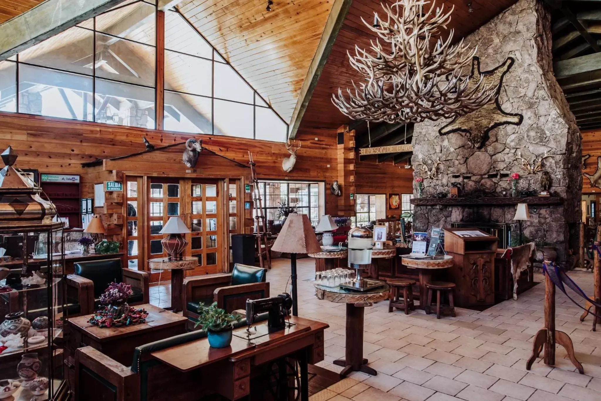 Lobby or reception in The Lodge At Creel Eco - Hotel & Spa Lobby or reception in The Lodge At Creel Eco - Hotel & Spa