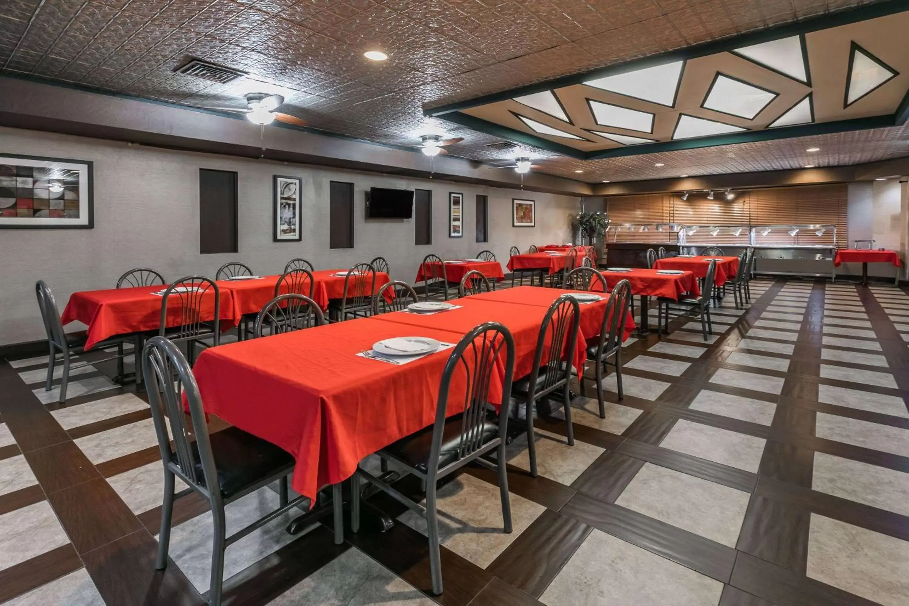 Restaurant/places to eat in Ramada by Wyndham Odessa Near University of Texas Permian