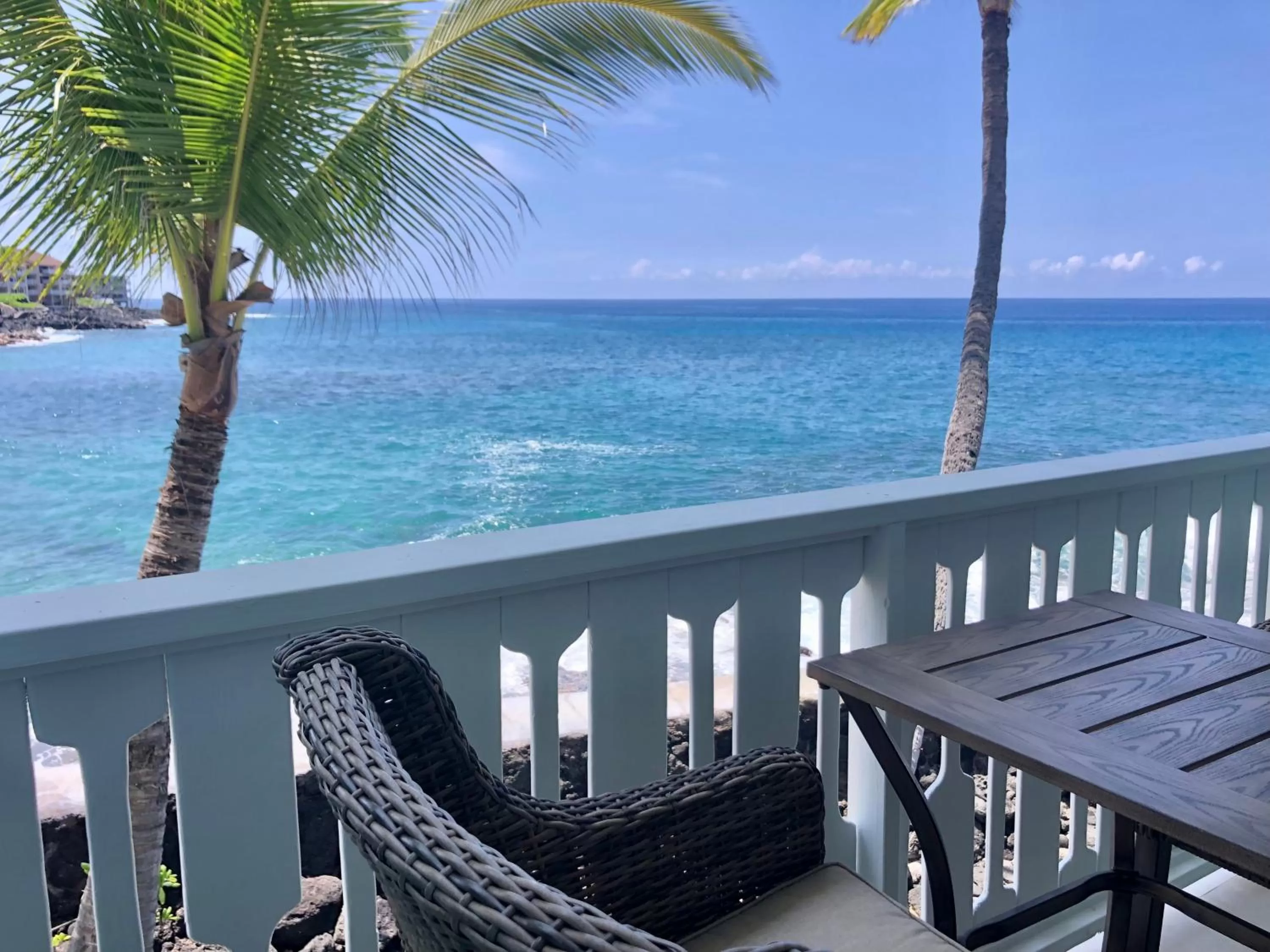 Balcony/Terrace in Kona Tiki Hotel