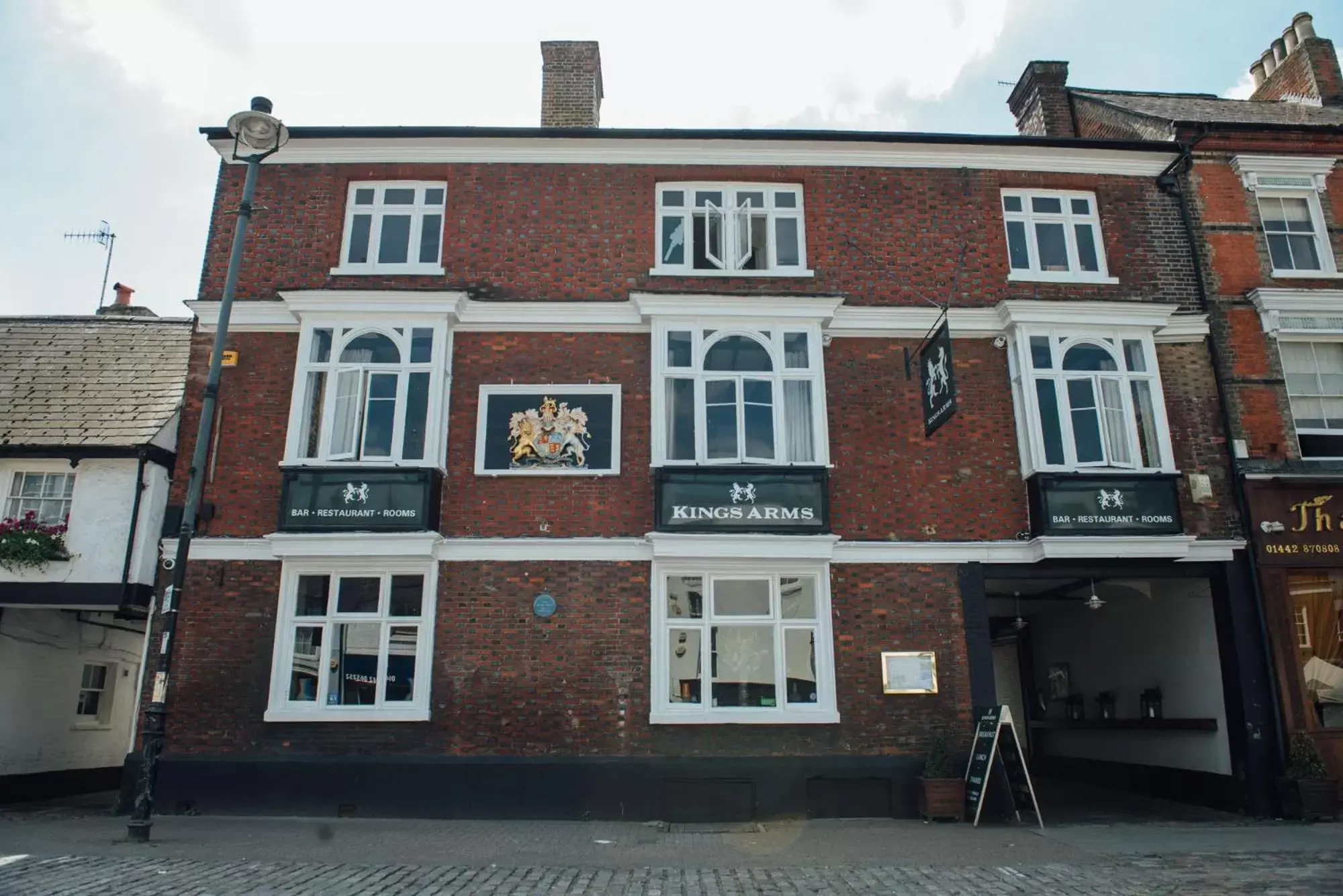 Property Building in Kings Arms Hotel