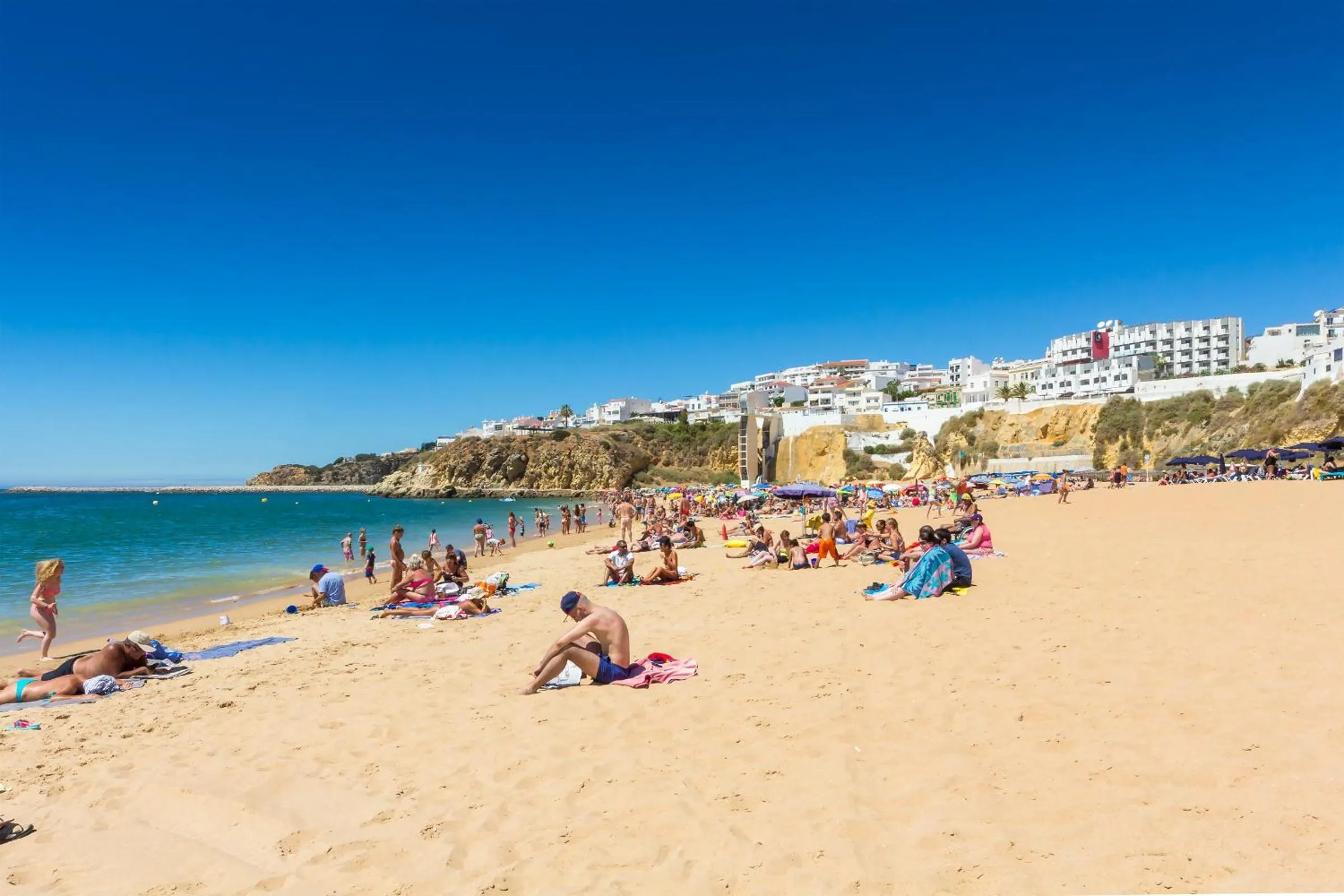 Nearby landmark in Vila Recife Hotel