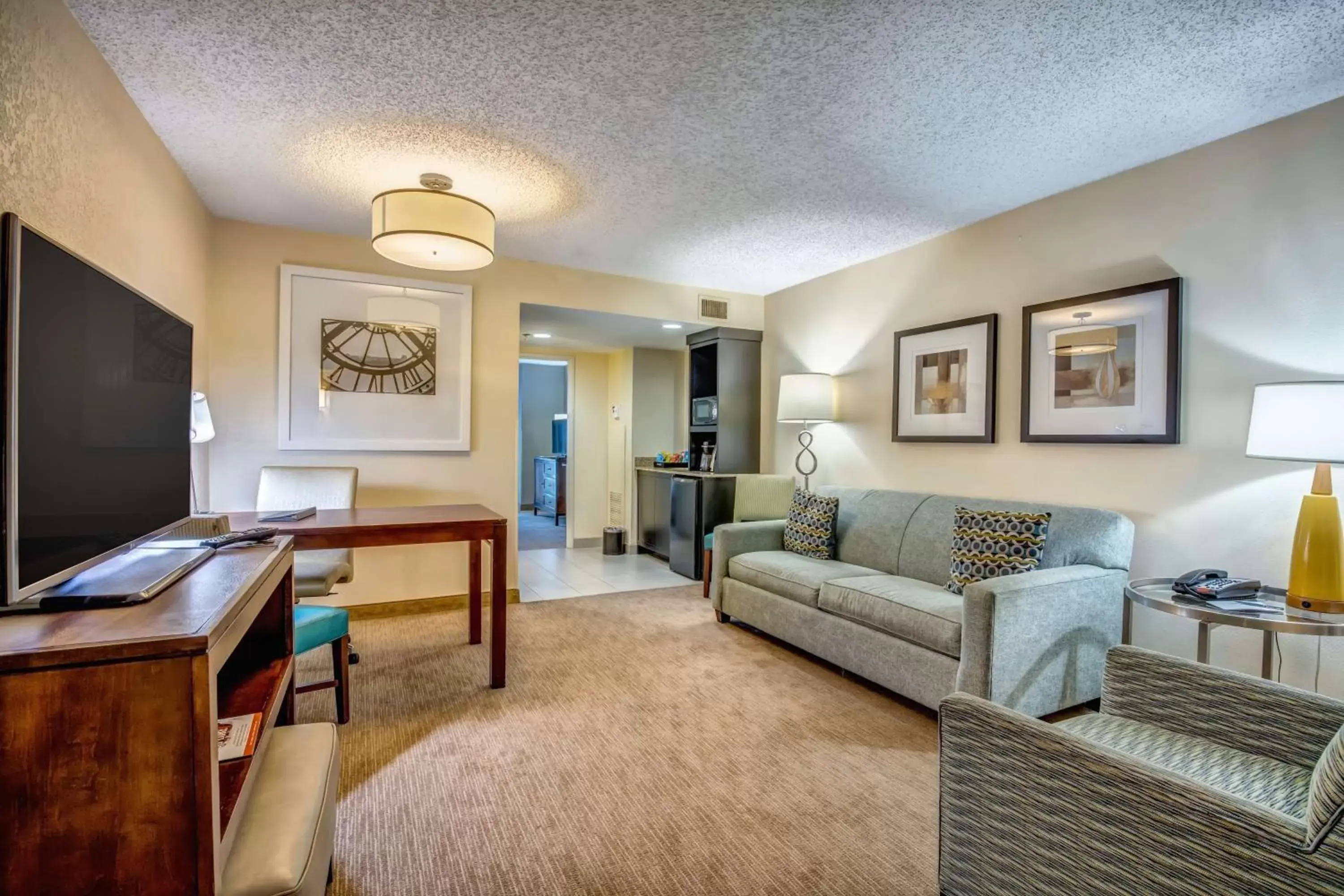 Business facilities, Seating Area in Embassy Suites Memphis