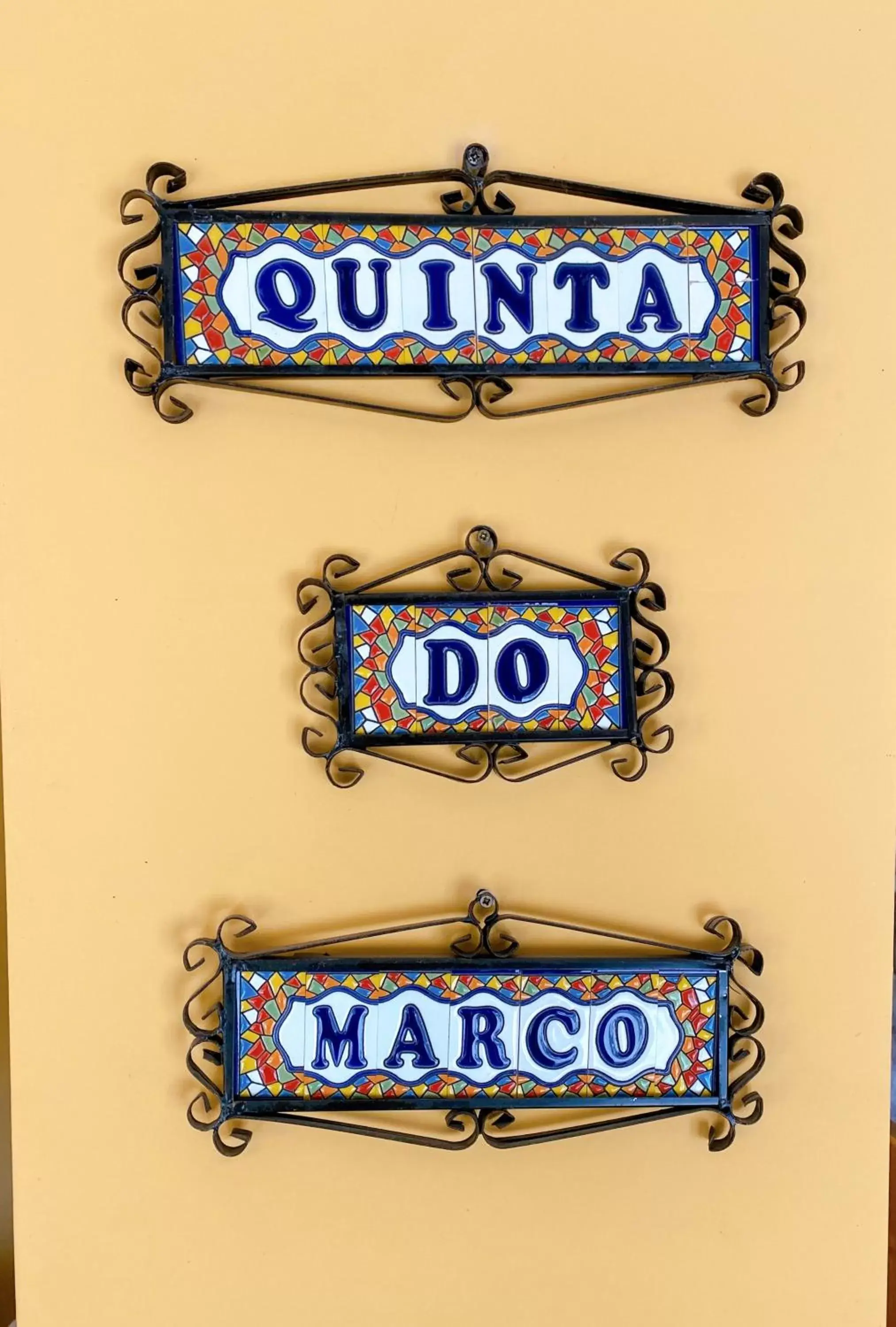 Text overlay in Hotel Rural Quinta do Marco - Nature & Dining