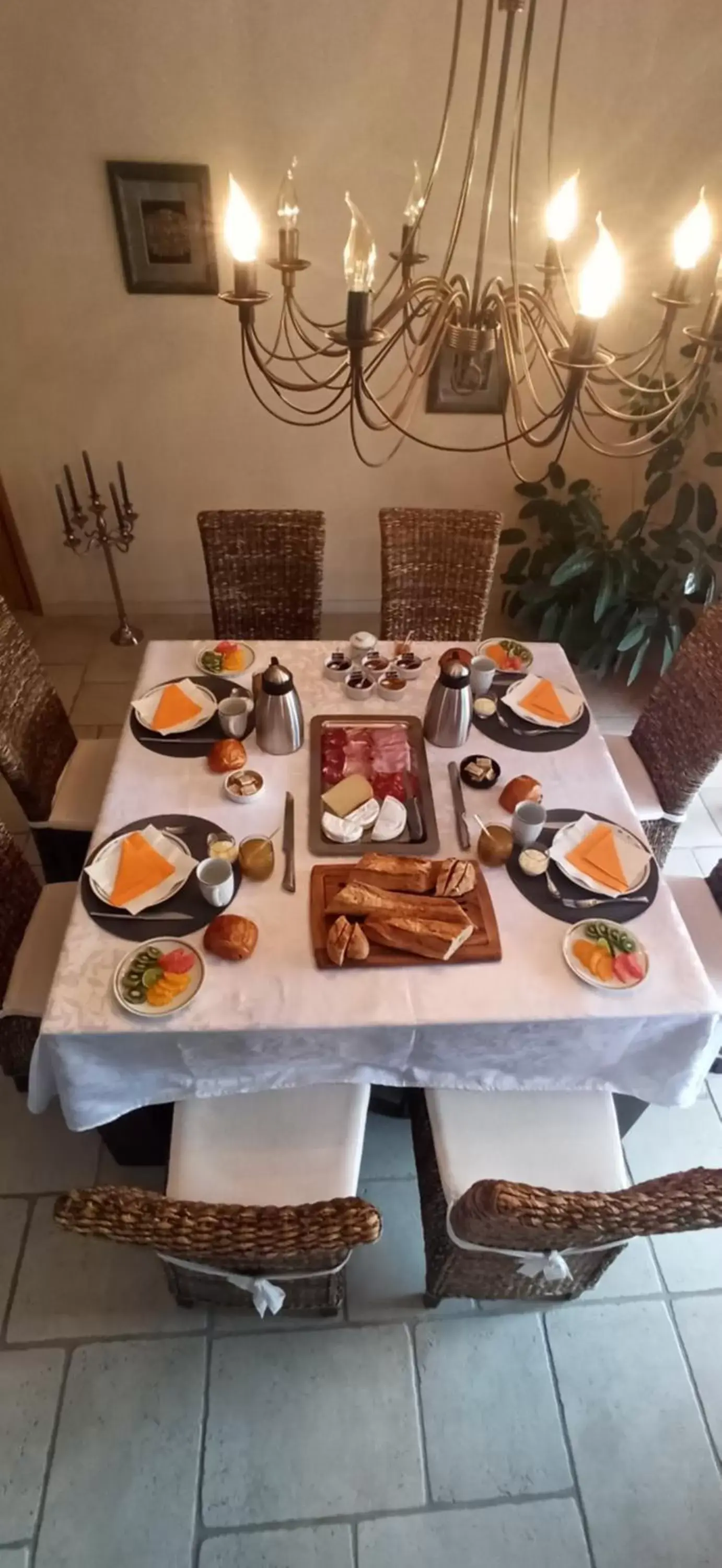 Breakfast in Villa SOREDE