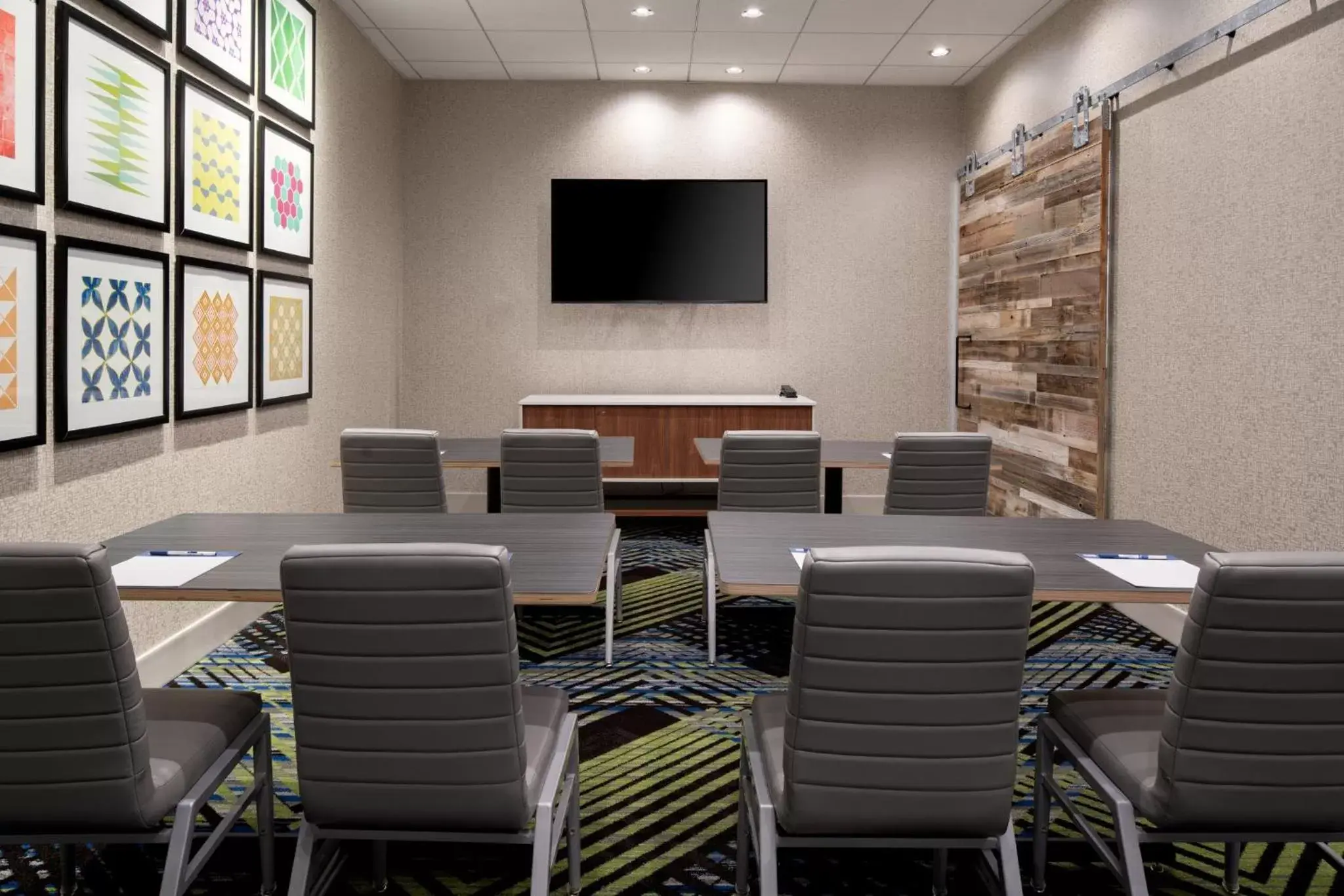 Meeting/conference room in Holiday Inn Express & Suites - Bullhead City , an IHG Hotel