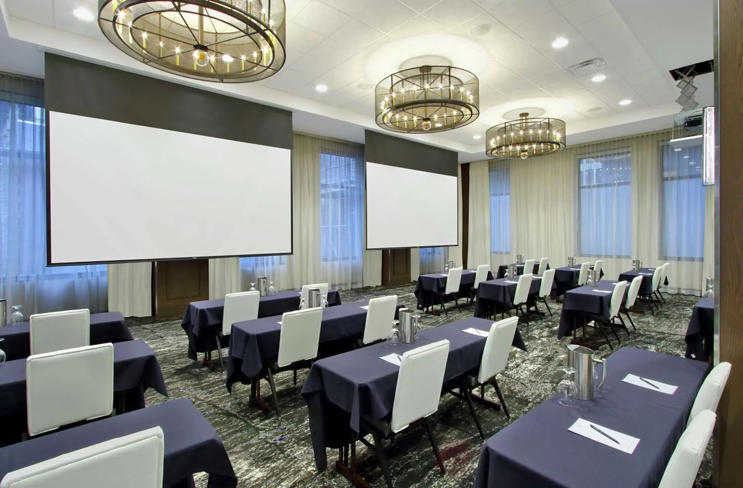 Meeting/conference room in Embassy Suites Pittsburgh-Downtown