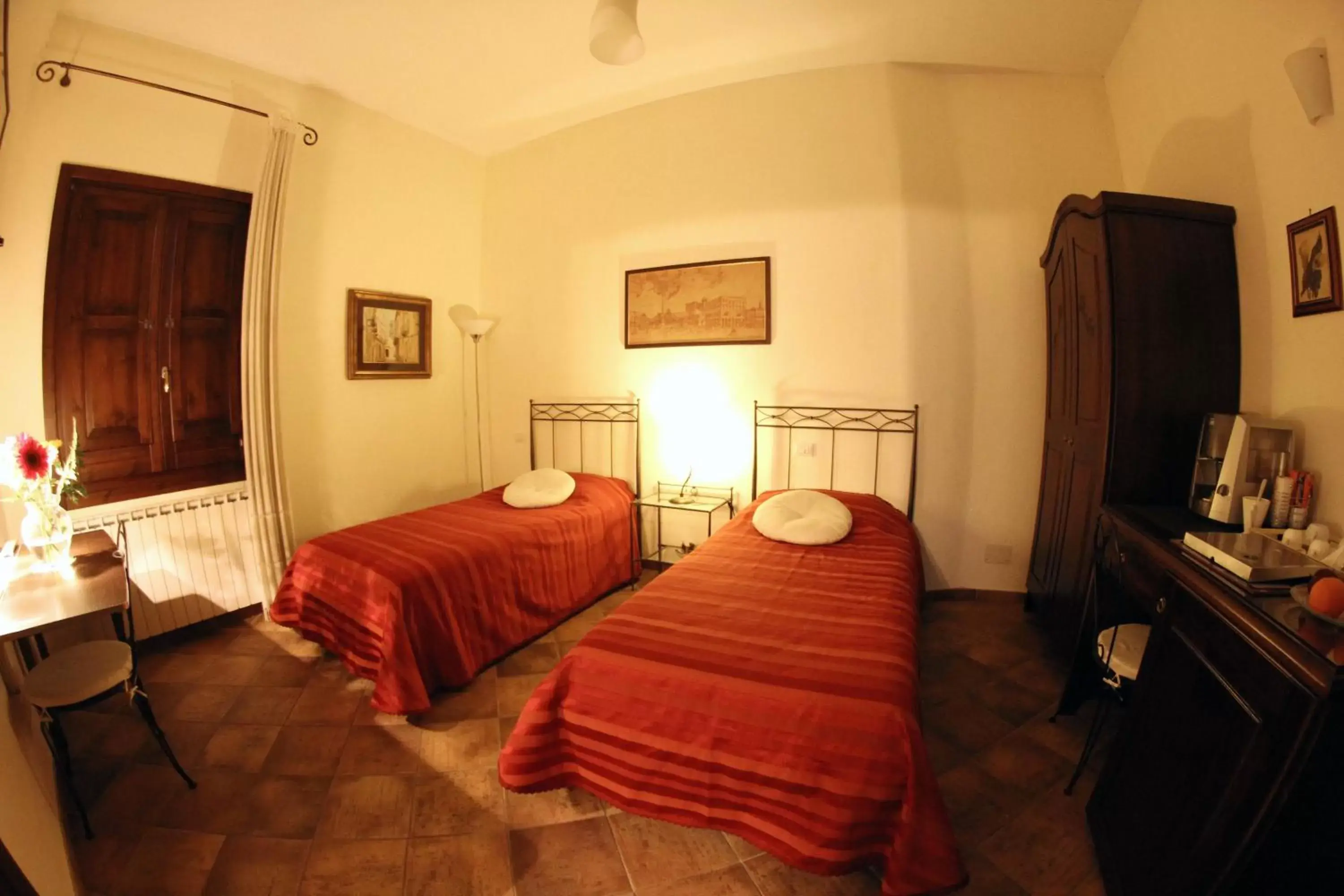 Photo of the whole room, Bed in B&B Corte Barocca