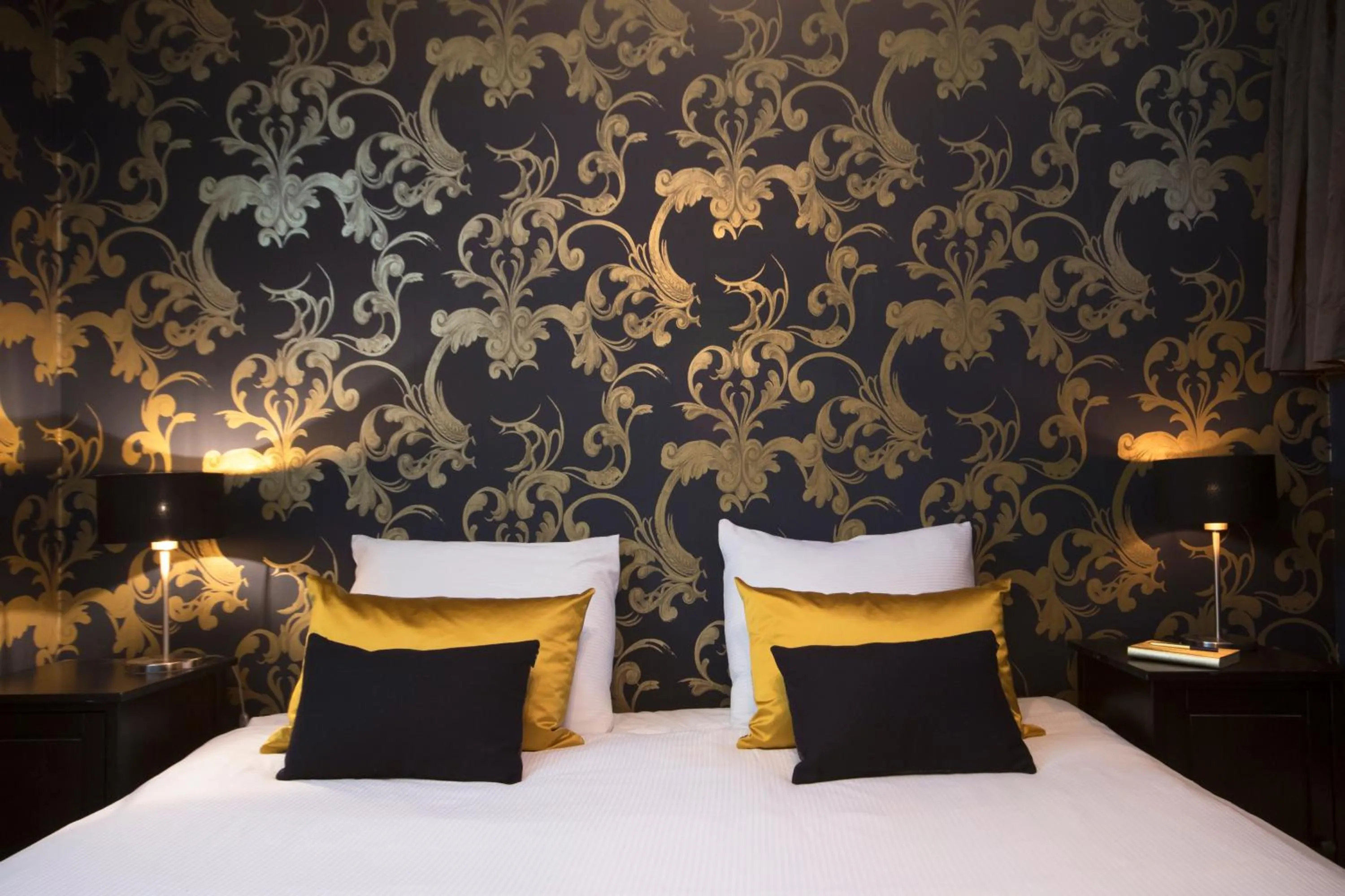 Photo of the whole room, Bed in Grand Canal Boutique Hotel