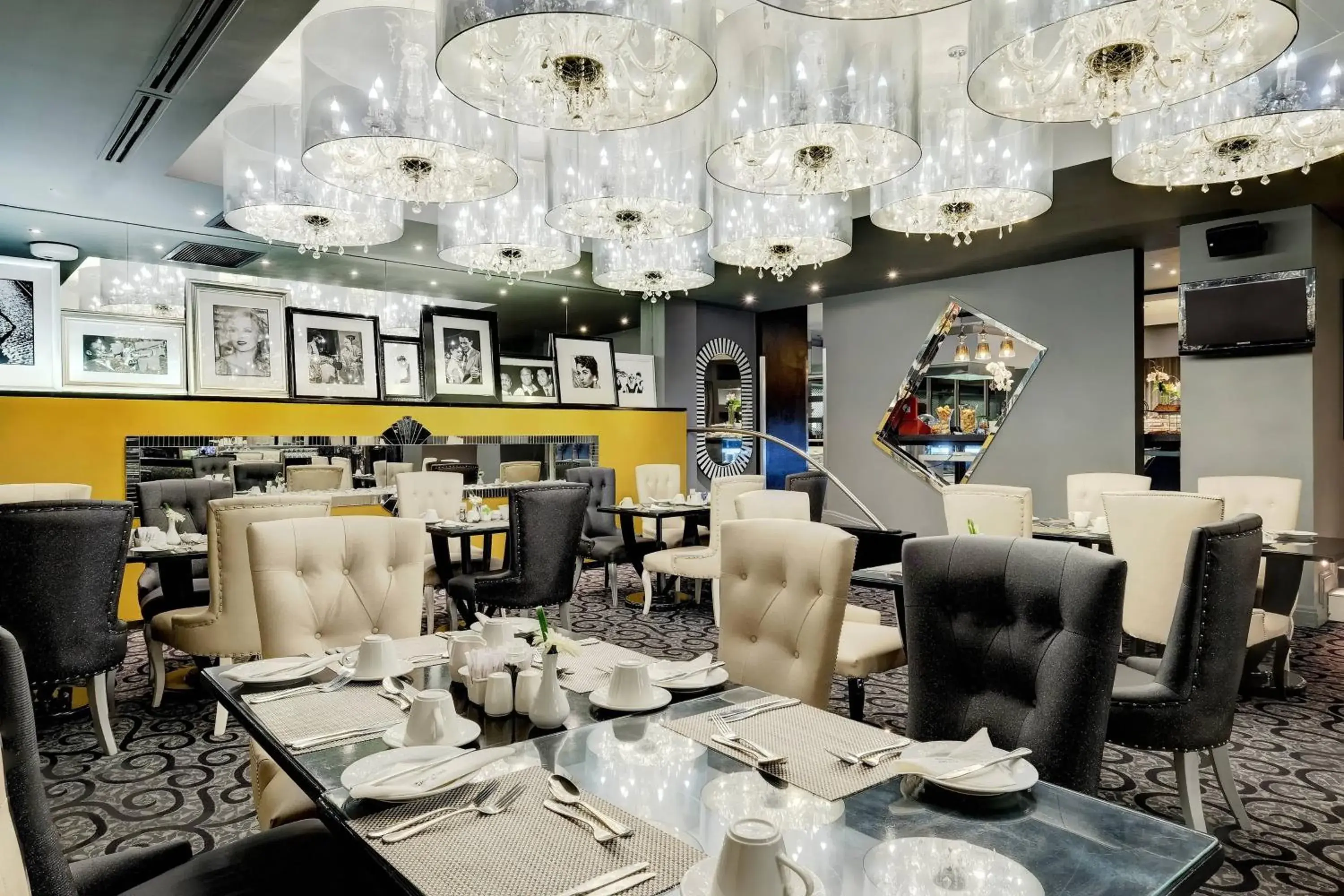 Restaurant/Places to Eat in Protea Hotel by Marriott Fire & Ice Johannesburg Melrose Arch