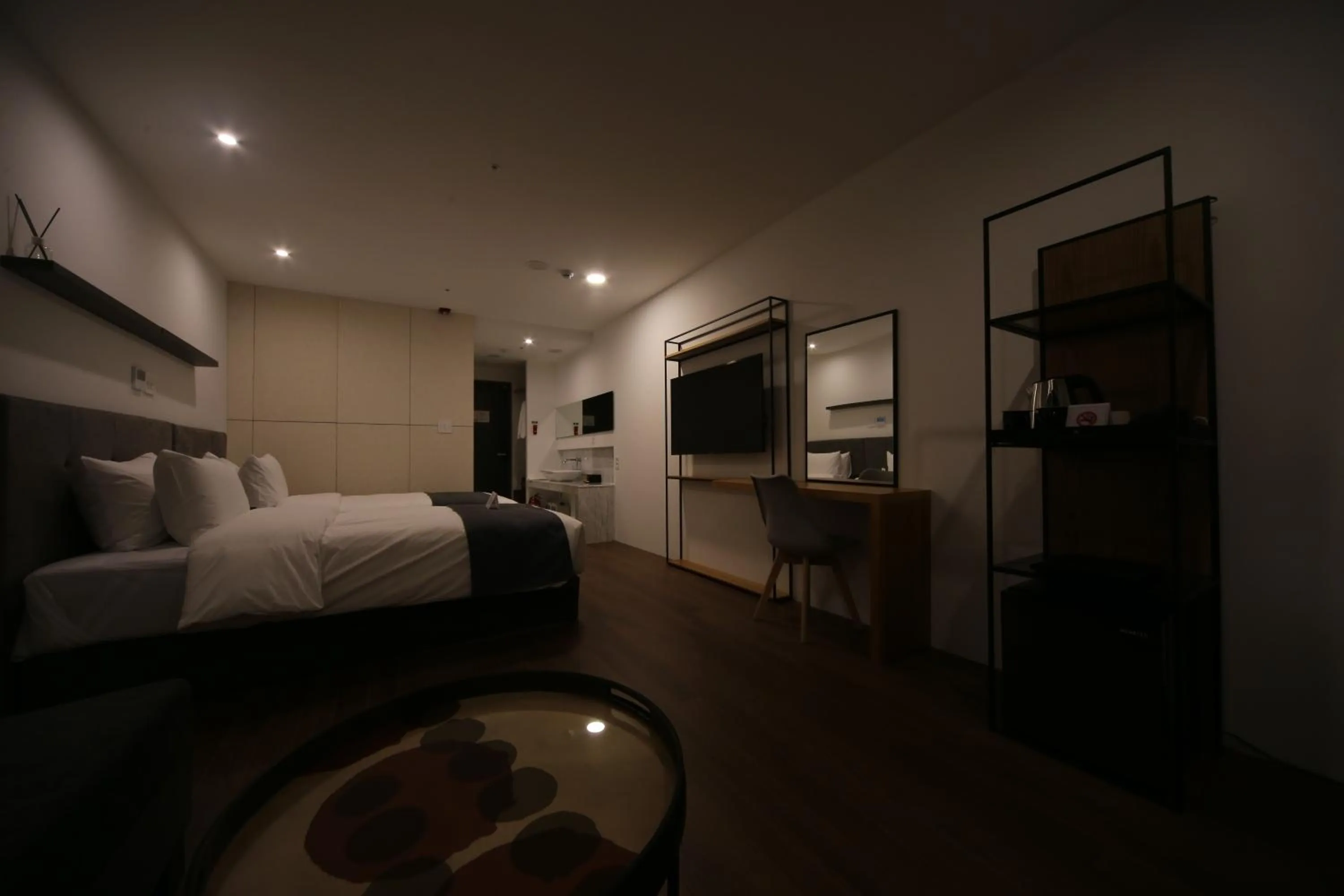 Bed in Hotel Noblestay