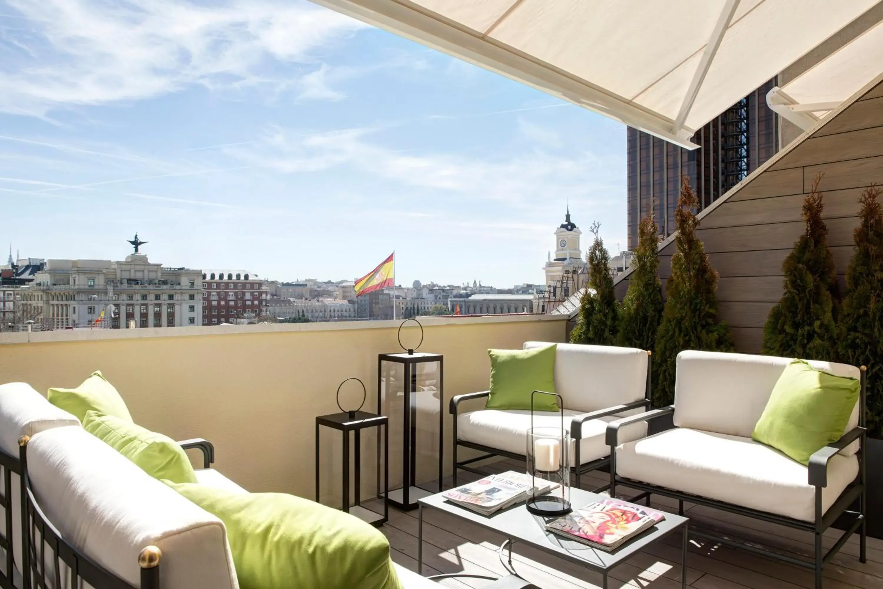 Balcony/Terrace in The Pavilions Madrid Hotel