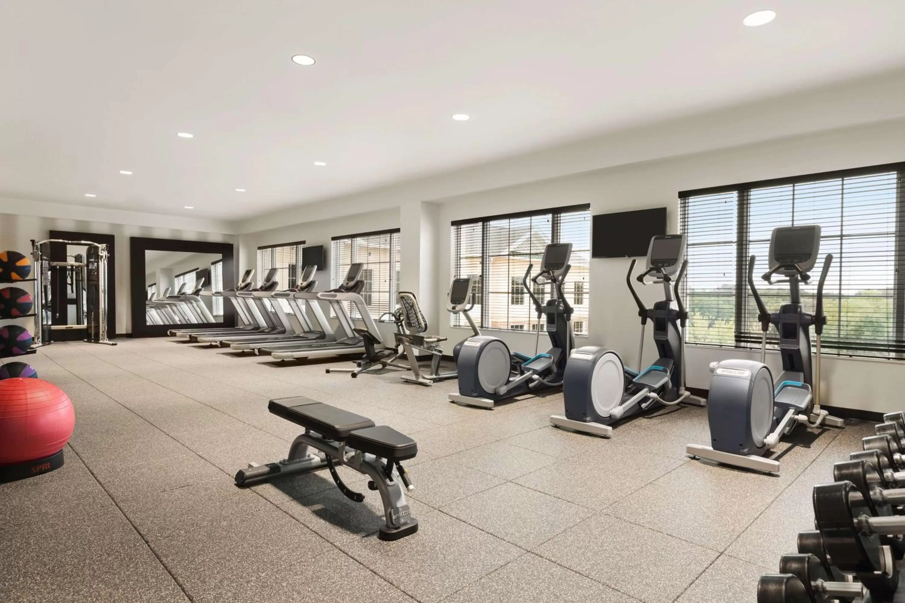 Fitness centre/facilities in Hilton Garden Inn Charlotte Southpark