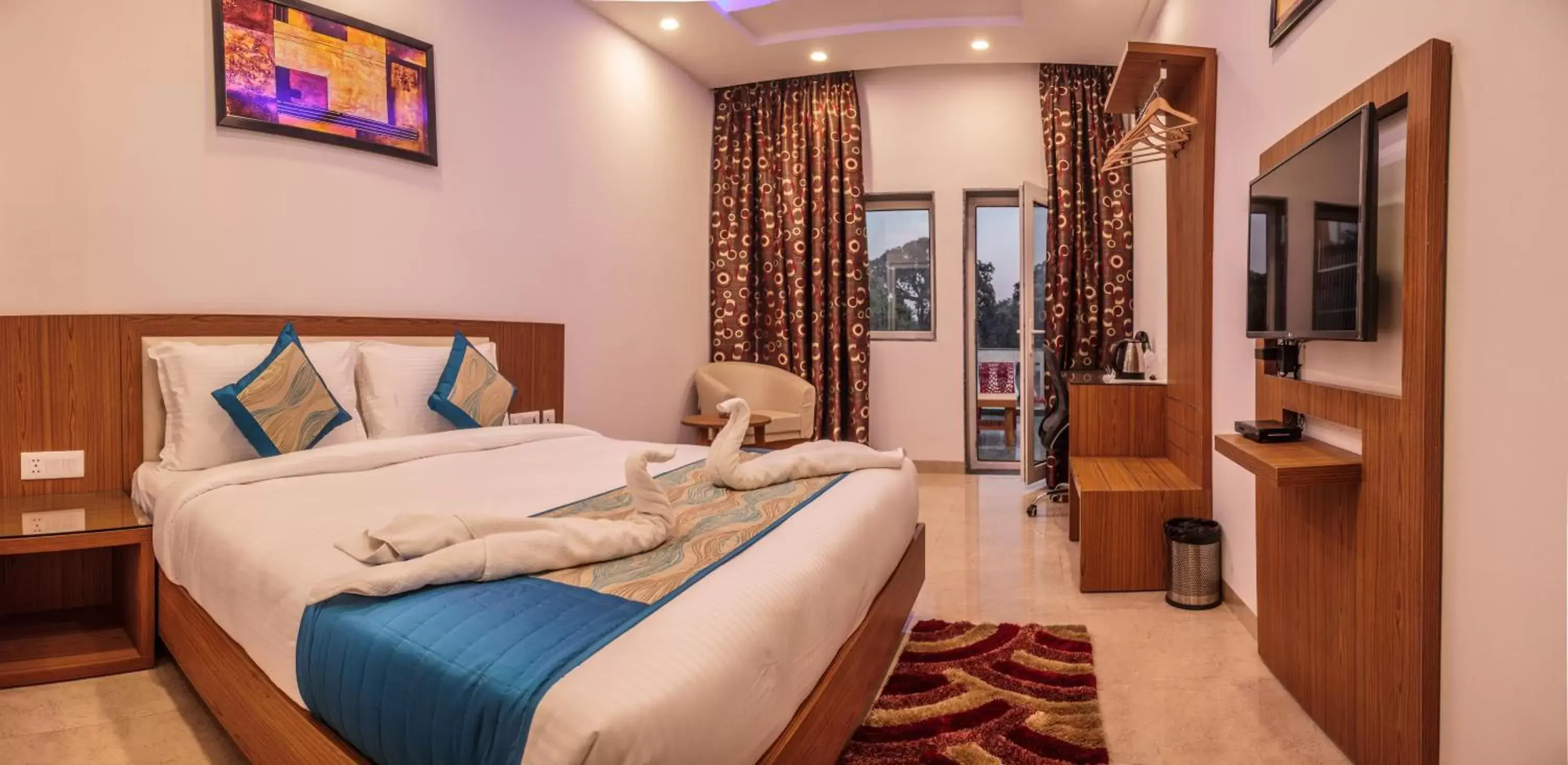 Bedroom, Bed in Hotel Suktara International Bedroom, Bed in Hotel Suktara International