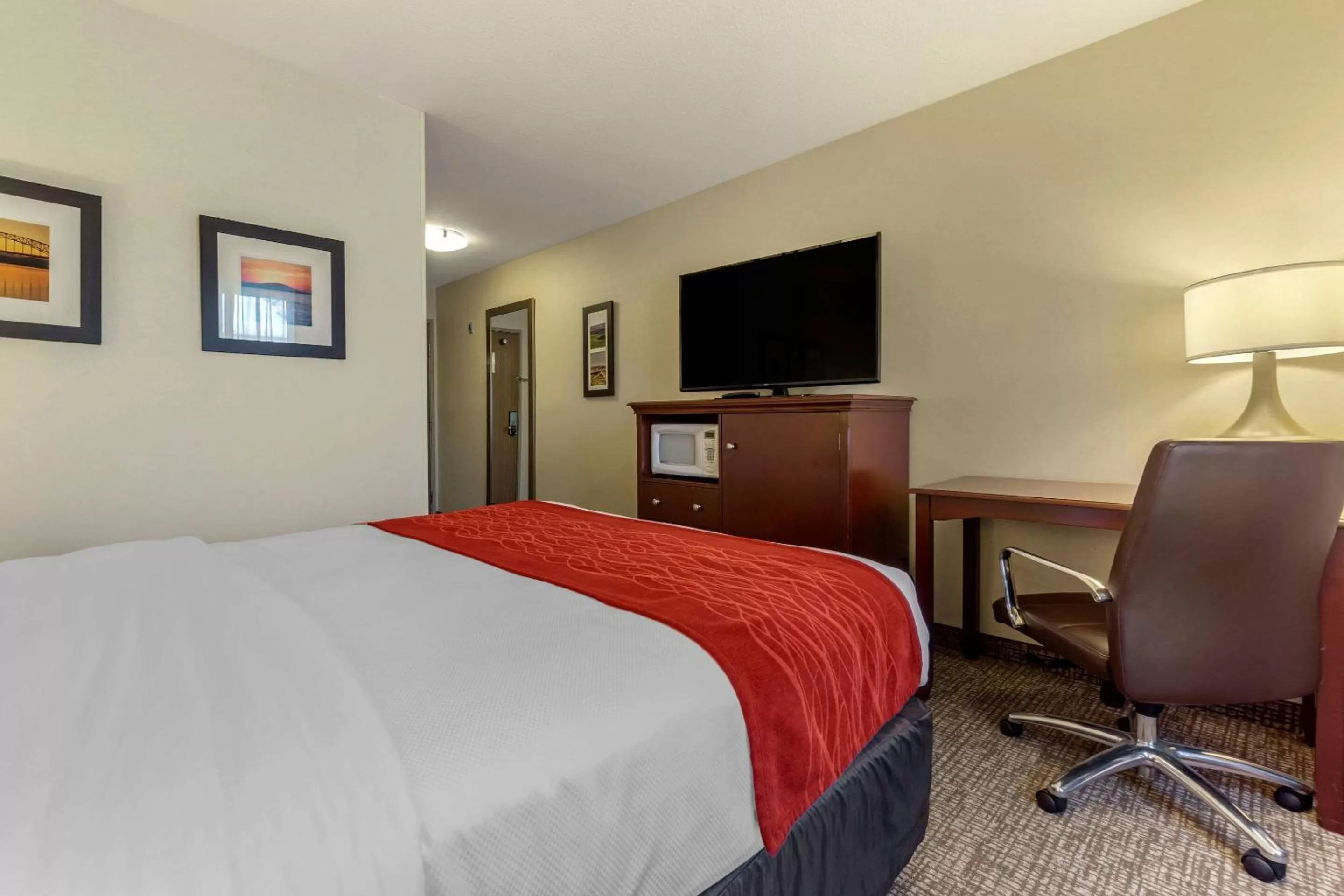 Photo of the whole room, Bed in Comfort Inn Kennewick Richland