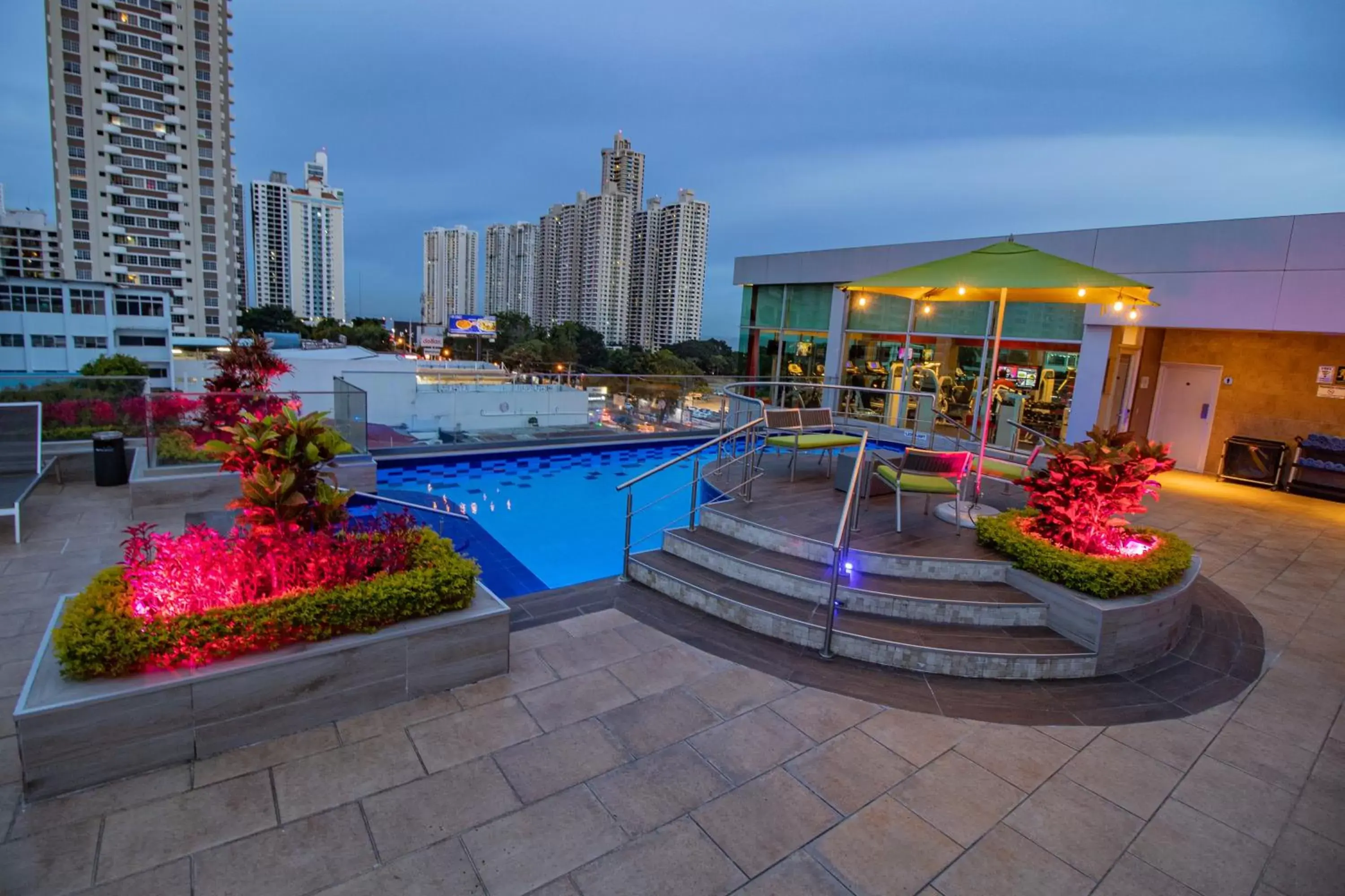 Swimming pool in Ramada Plaza by Wyndham Panama Punta Pacifica Swimming pool in Ramada Plaza by Wyndham Panama Punta Pacifica