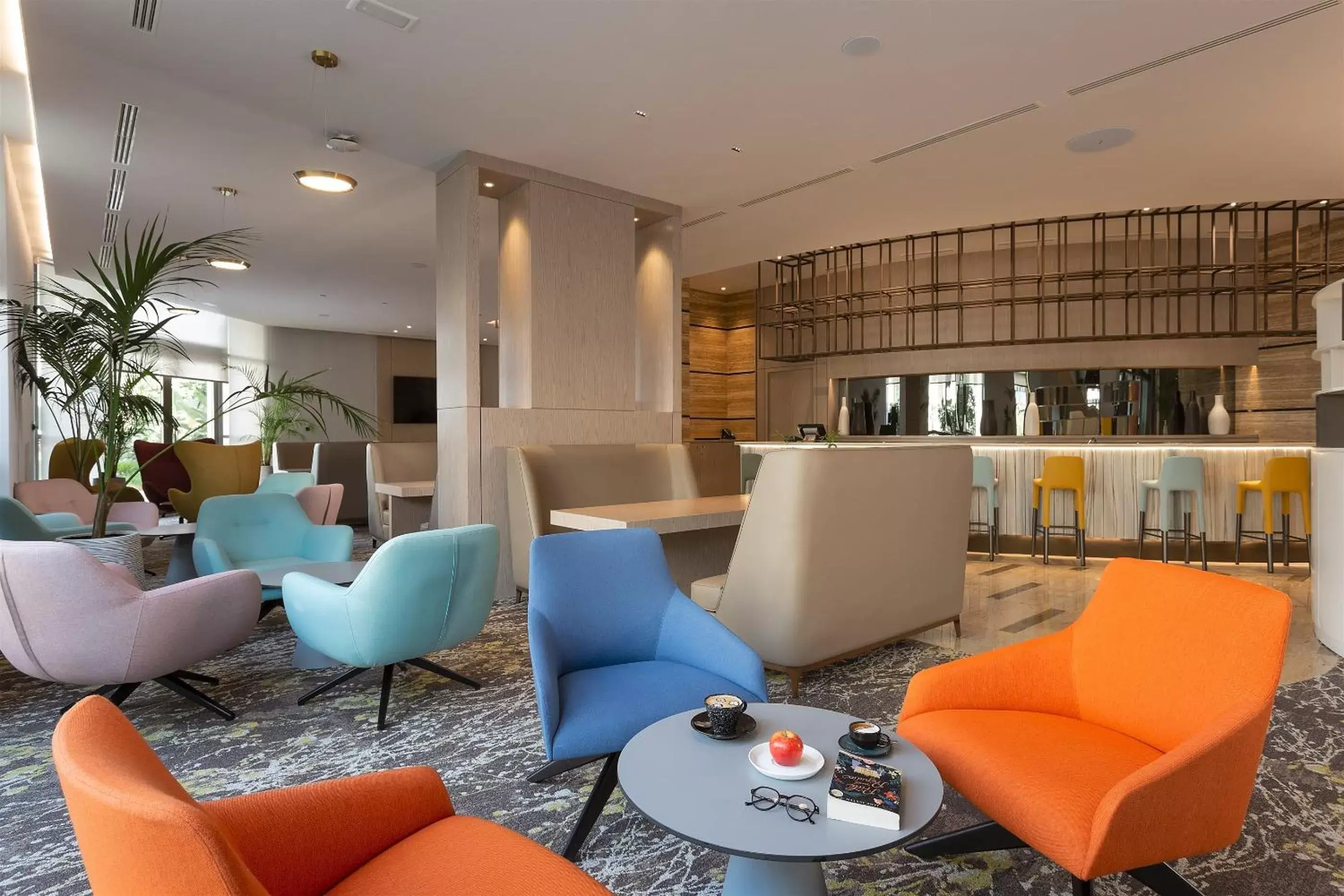 Lounge or bar in Novotel Tunis Lac