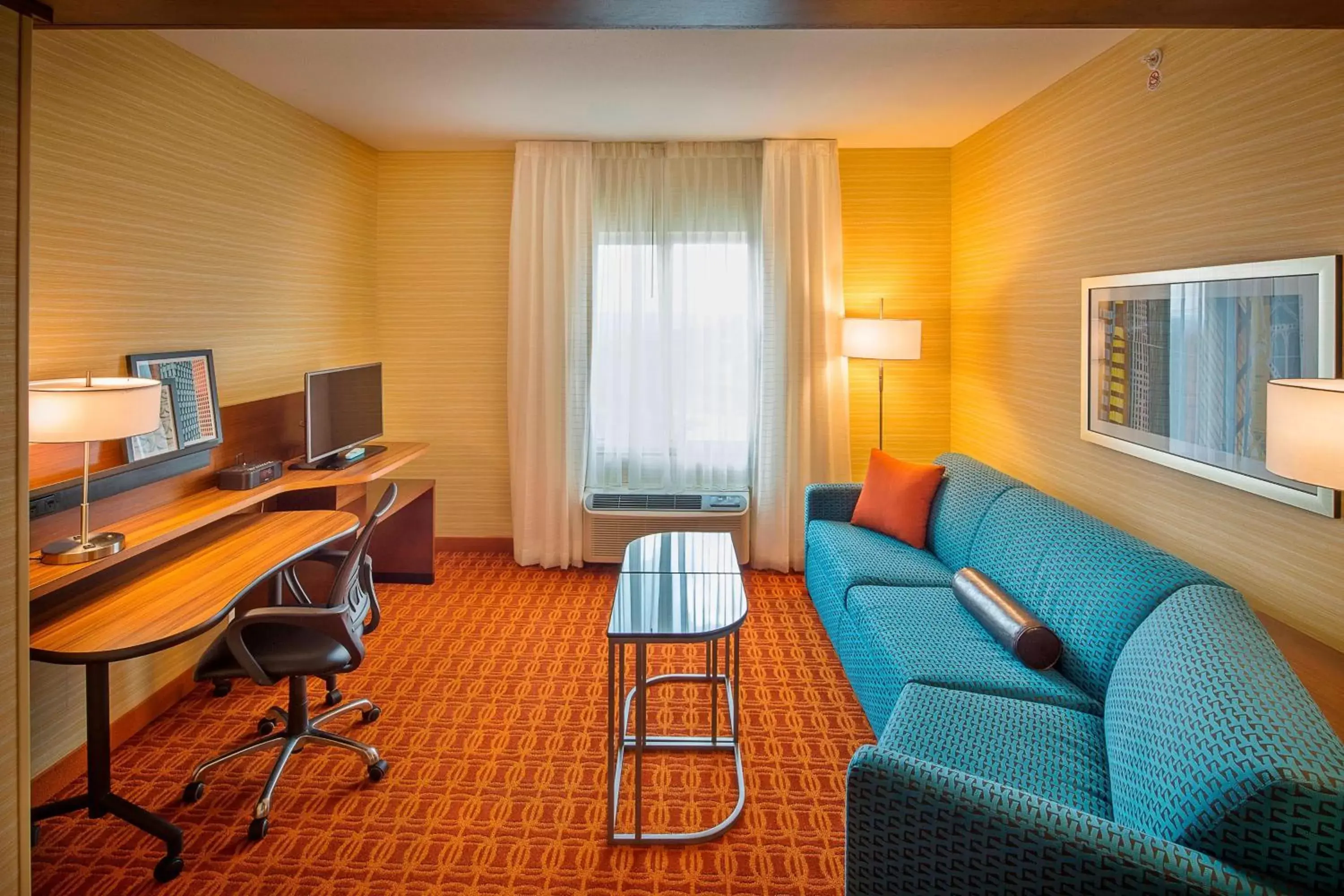 Living room, Seating Area in Fairfield Inn and Suites by Marriott Monaca