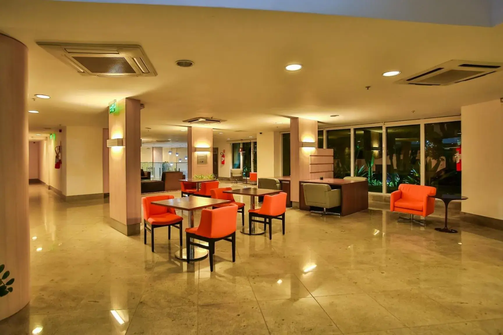 Lobby or reception in ibis Rio de Janeiro Barra da Tijuca