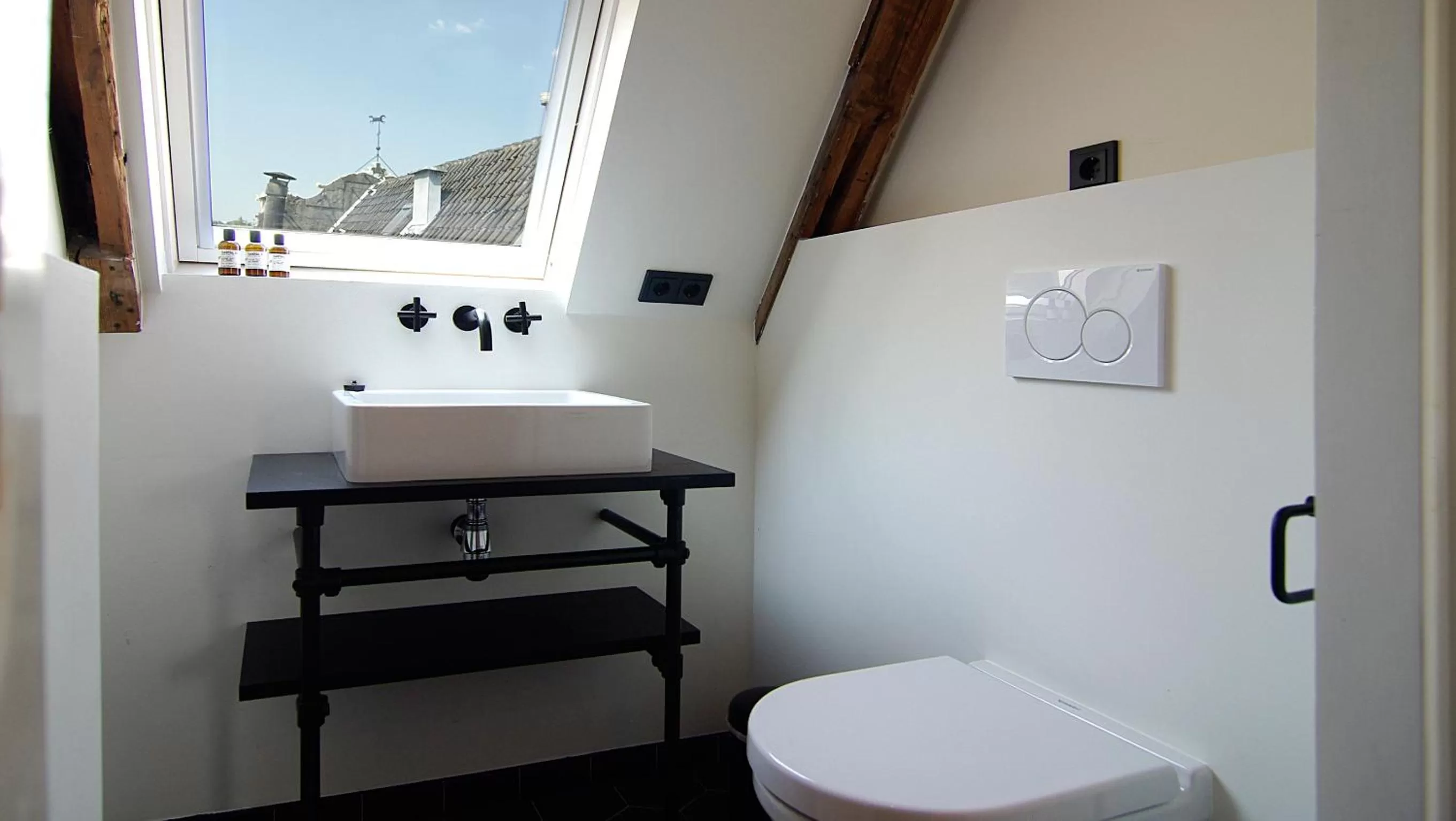 Toilet in The Bolster