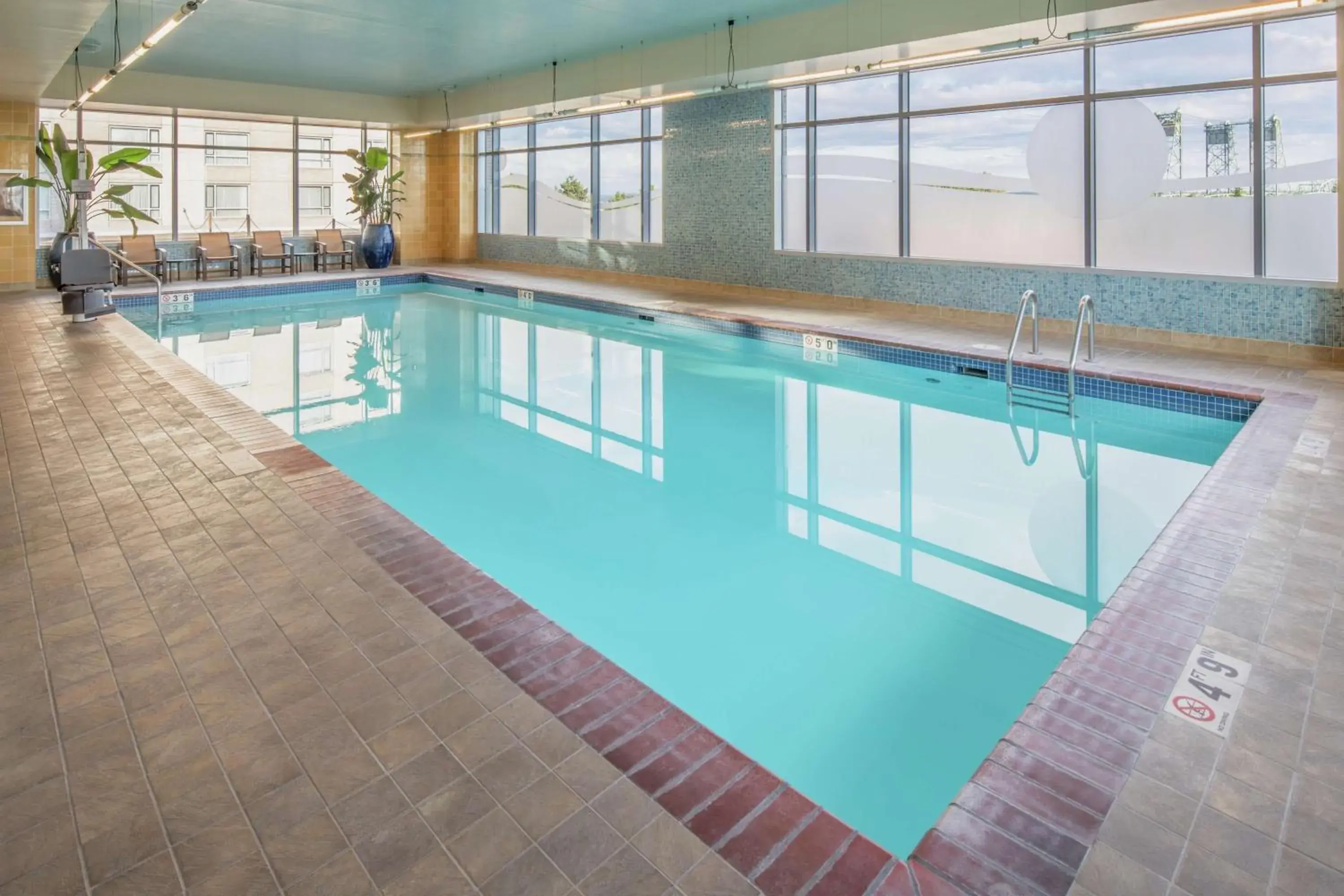 Pool view, Swimming Pool in Hilton Vancouver Washington