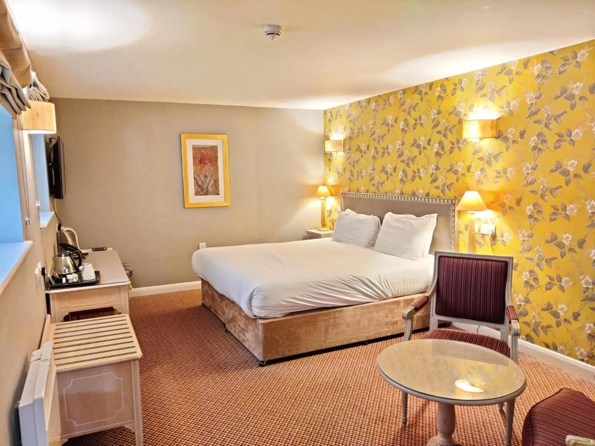 Bed in Makeney Hall Hotel
