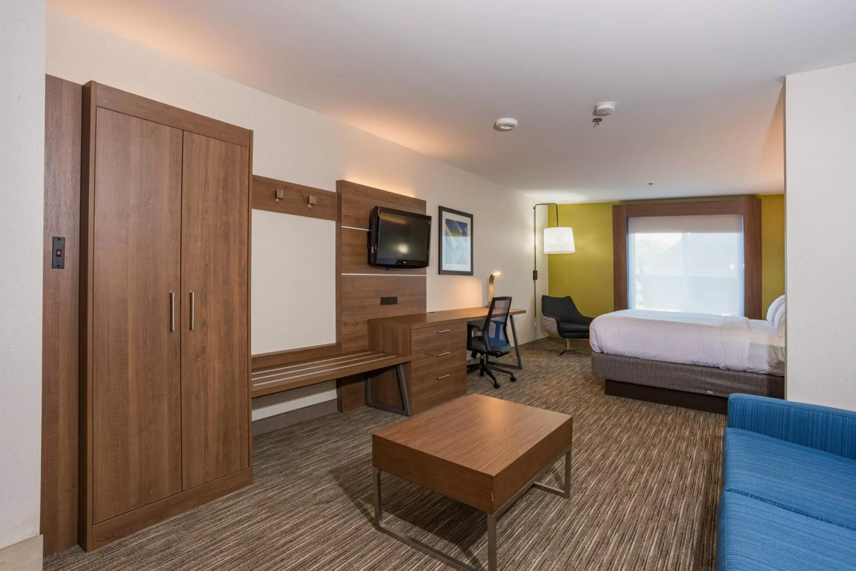 Photo of the whole room in Holiday Inn Express Hotel & Suites Swansea, an IHG Hotel