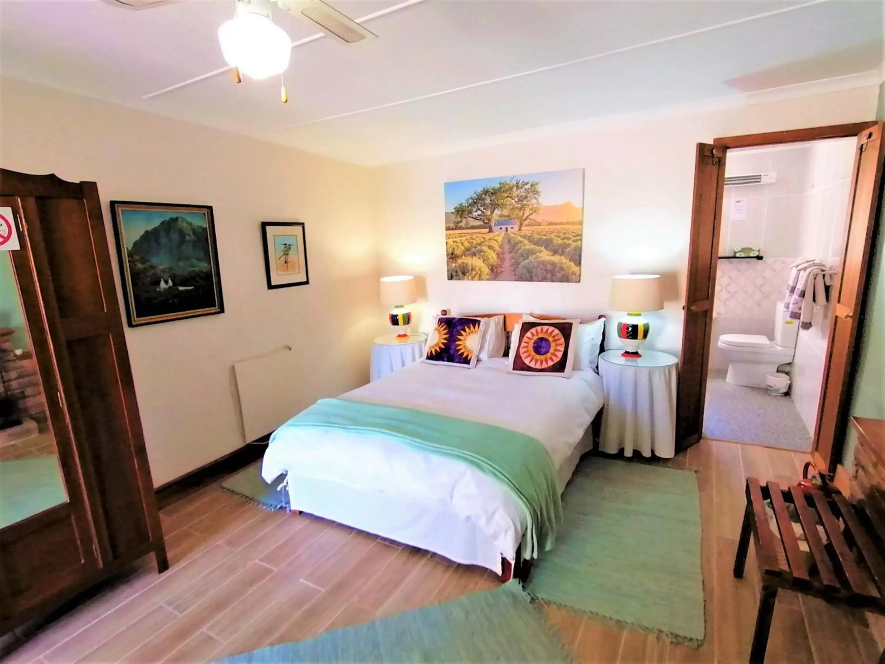 Superior Double Room - single occupancy in Squirrels Corner Superior Double Room - single occupancy in Squirrels Corner