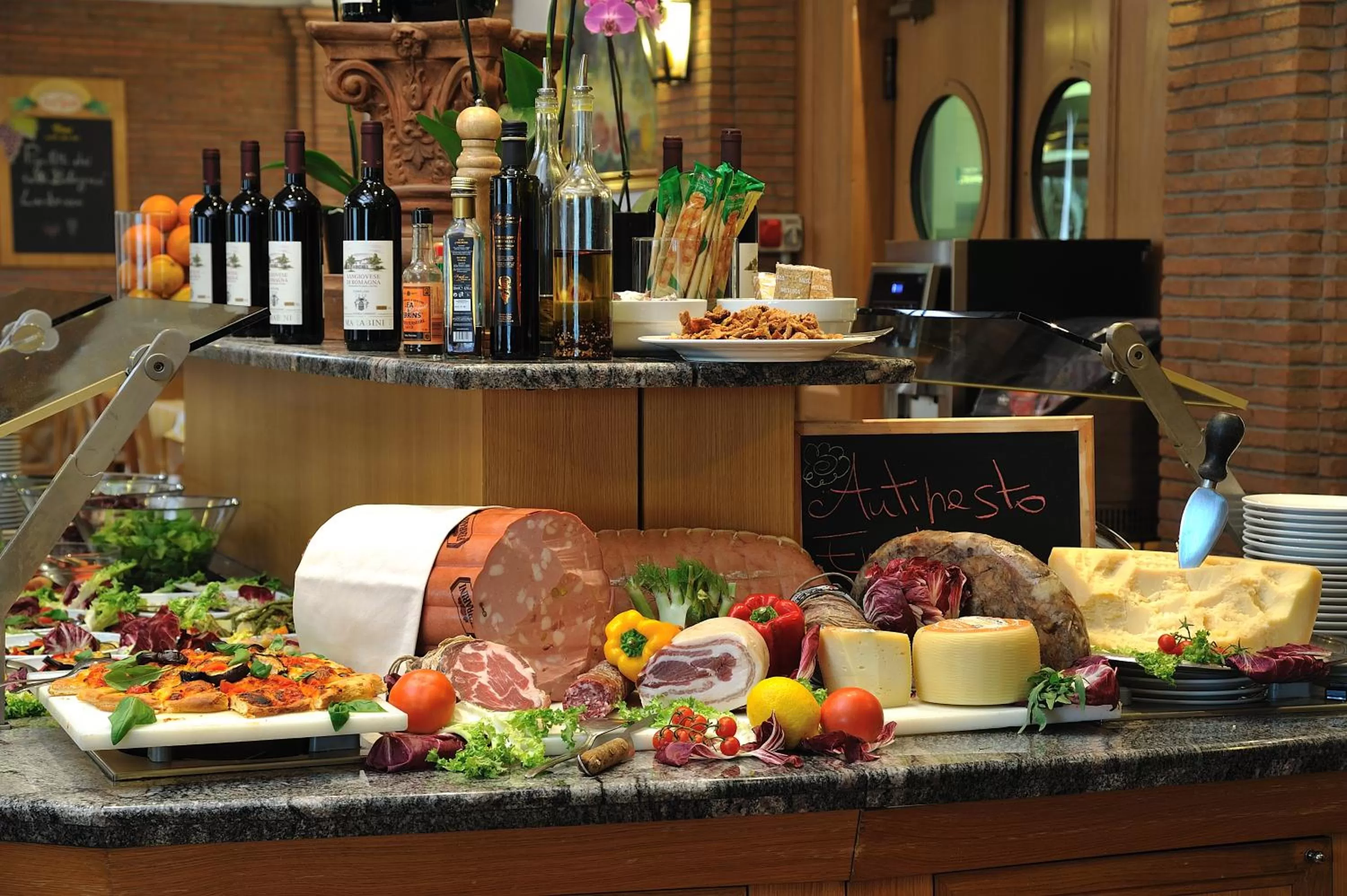 Restaurant/places to eat in Hotel Bologna Airport