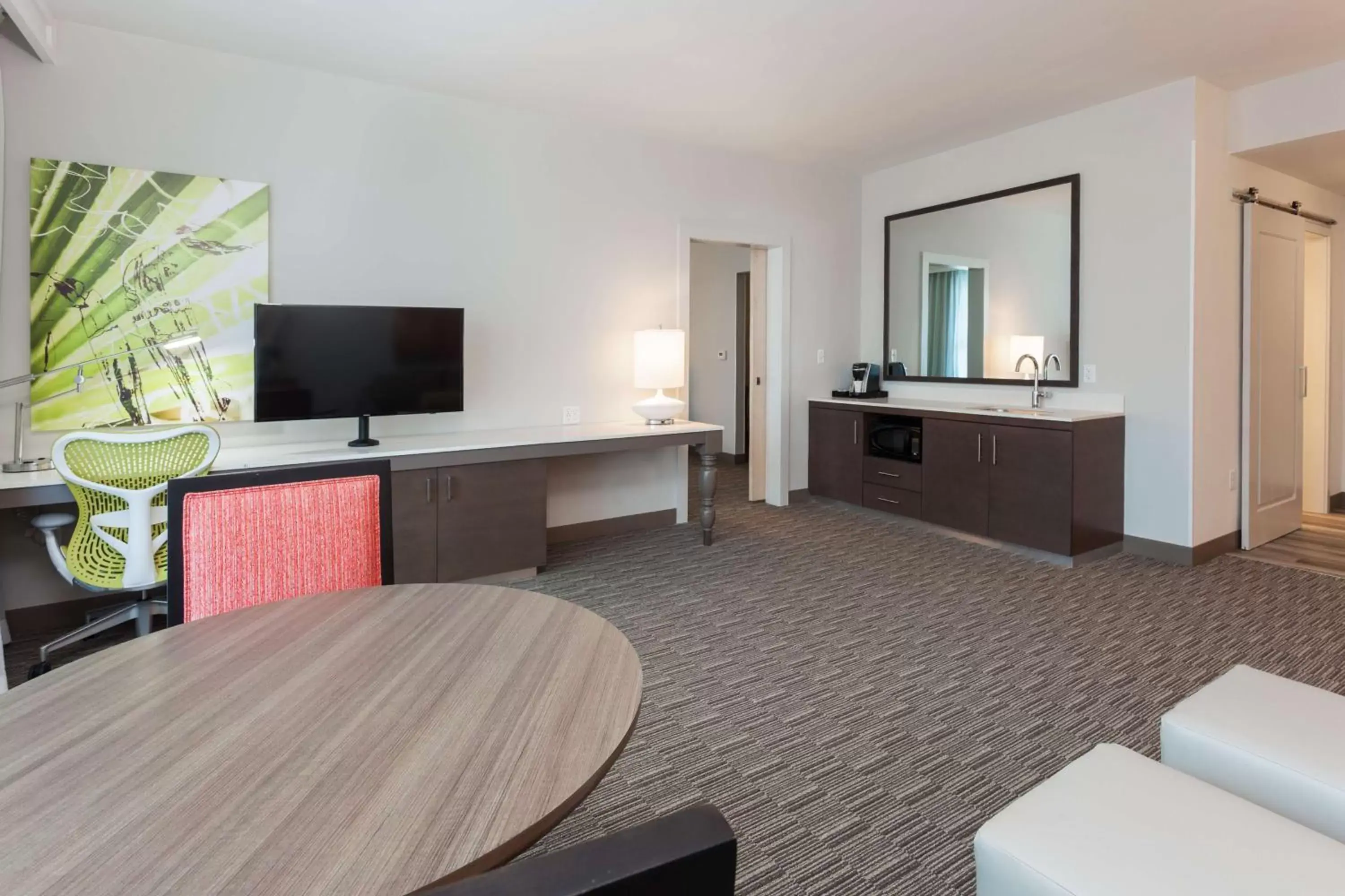 Living room, TV/Entertainment Center in Hilton Garden Inn Ft. Walton Beach