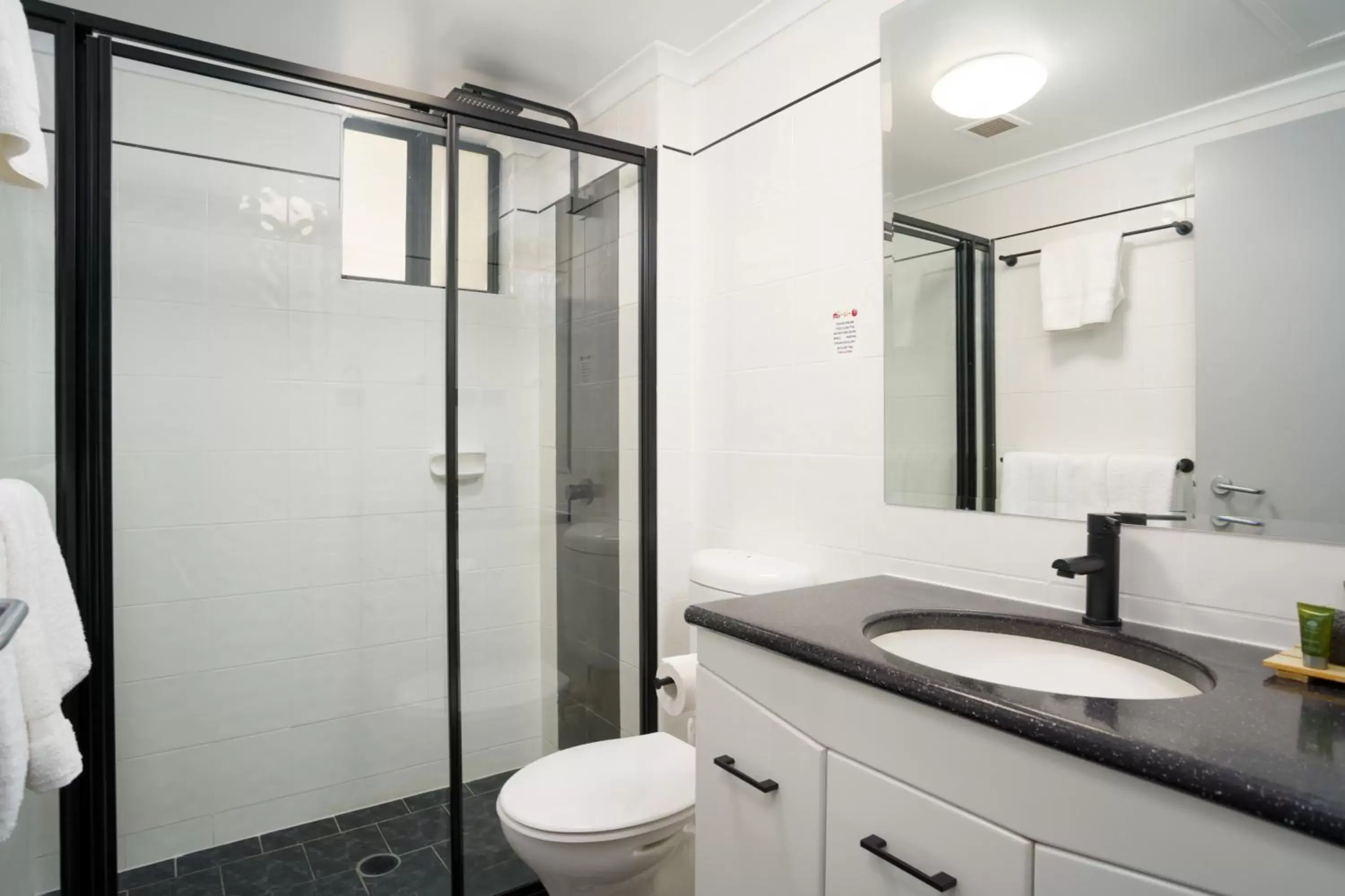 Bathroom in Townhouse Hotel