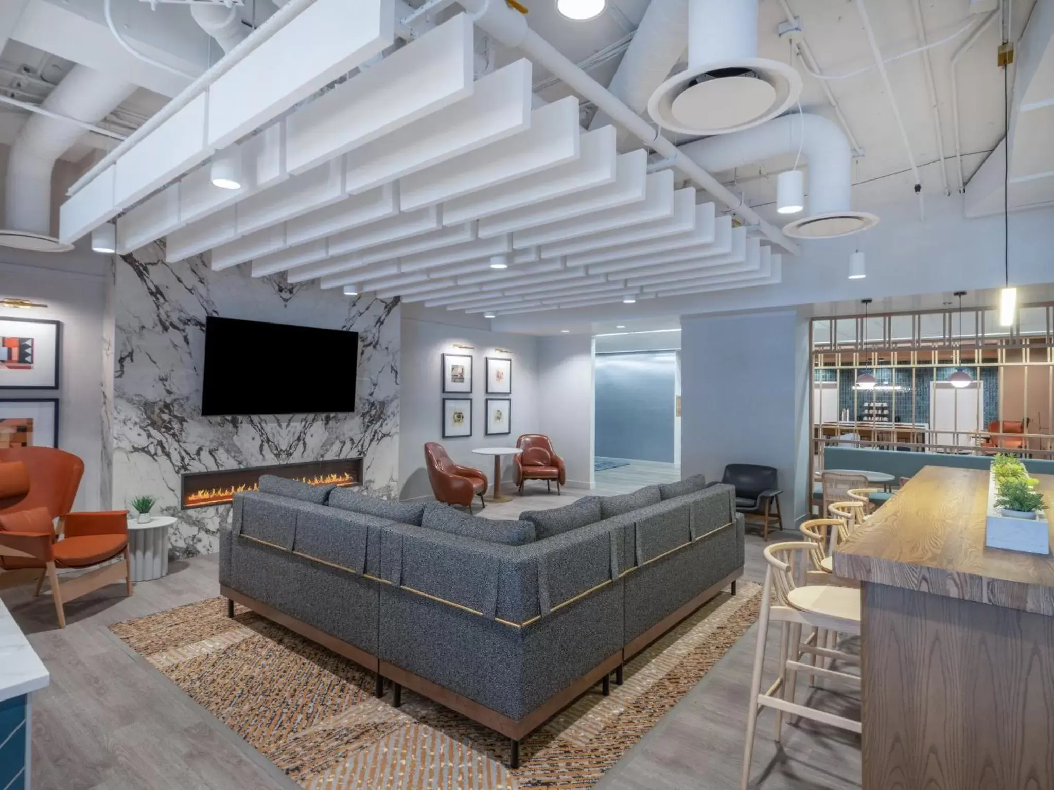 Property building in Holiday Inn Chicago O'Hare - Rosemont by IHG Property building in Holiday Inn Chicago O'Hare - Rosemont by IHG