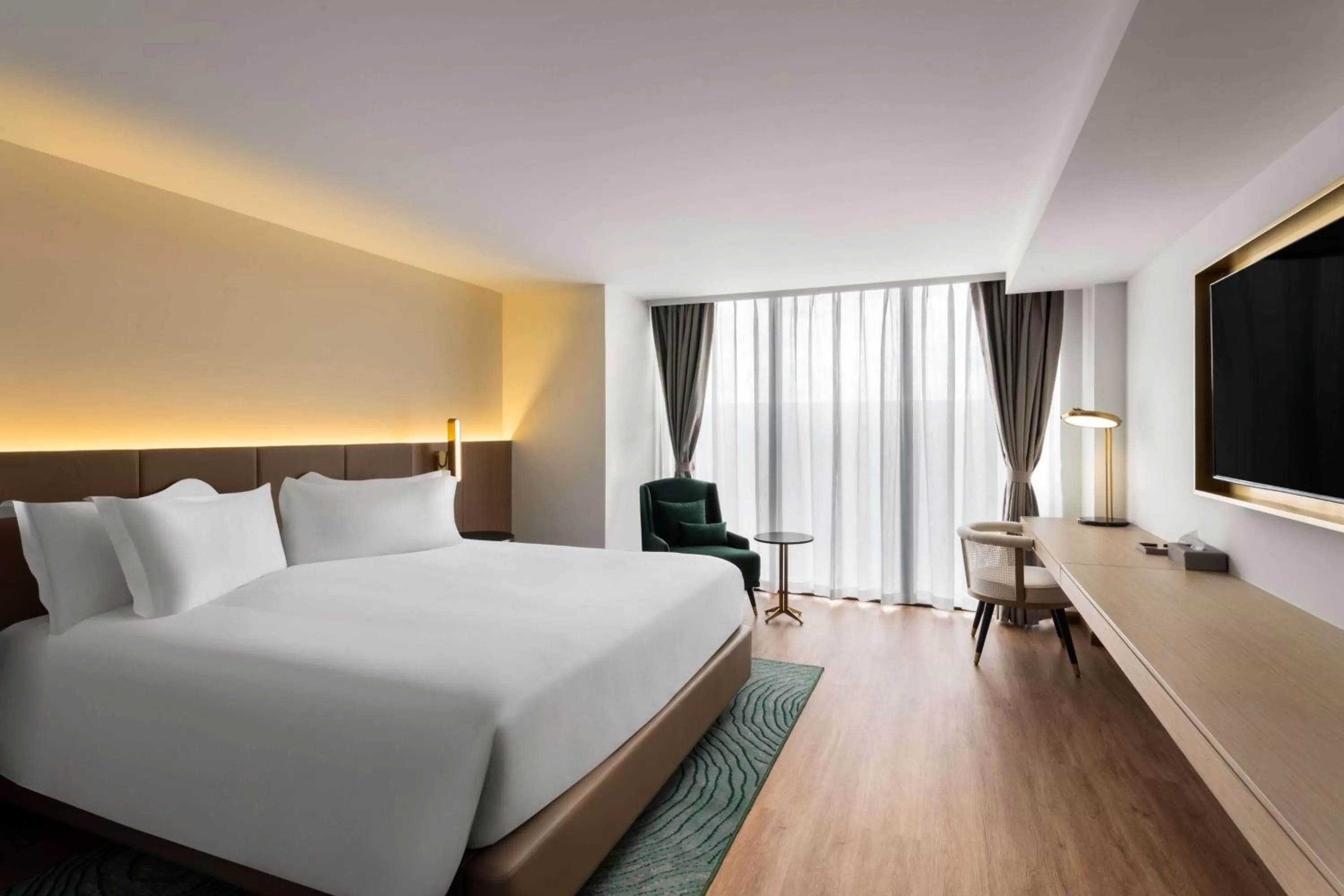 Photo of the whole room, Bed in Dolce by Wyndham Hollywood