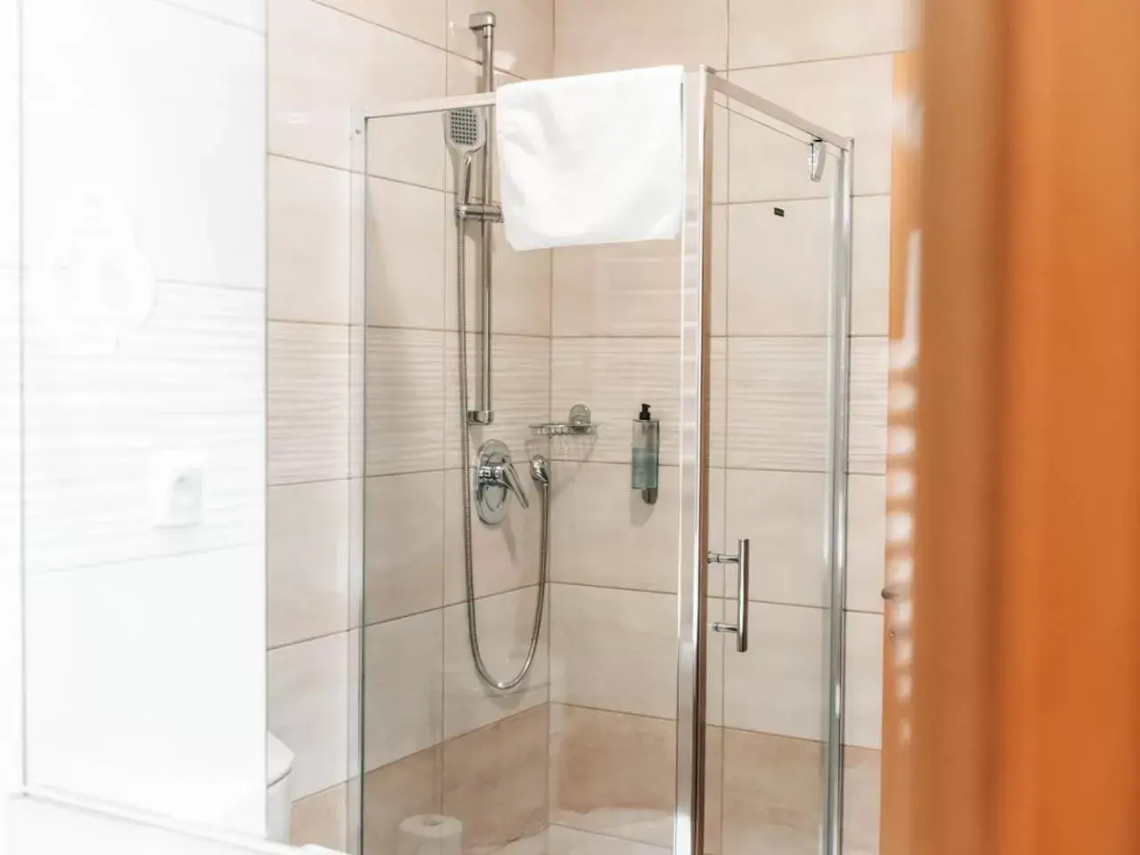 Shower, Bathroom in Hotel Mrągowo Resort&Spa
