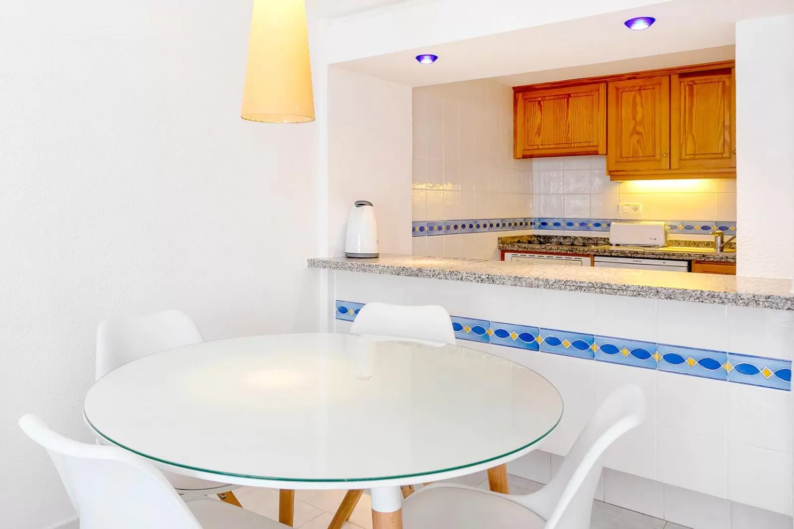 Kitchen or kitchenette in Aparthotel Duquesa Playa