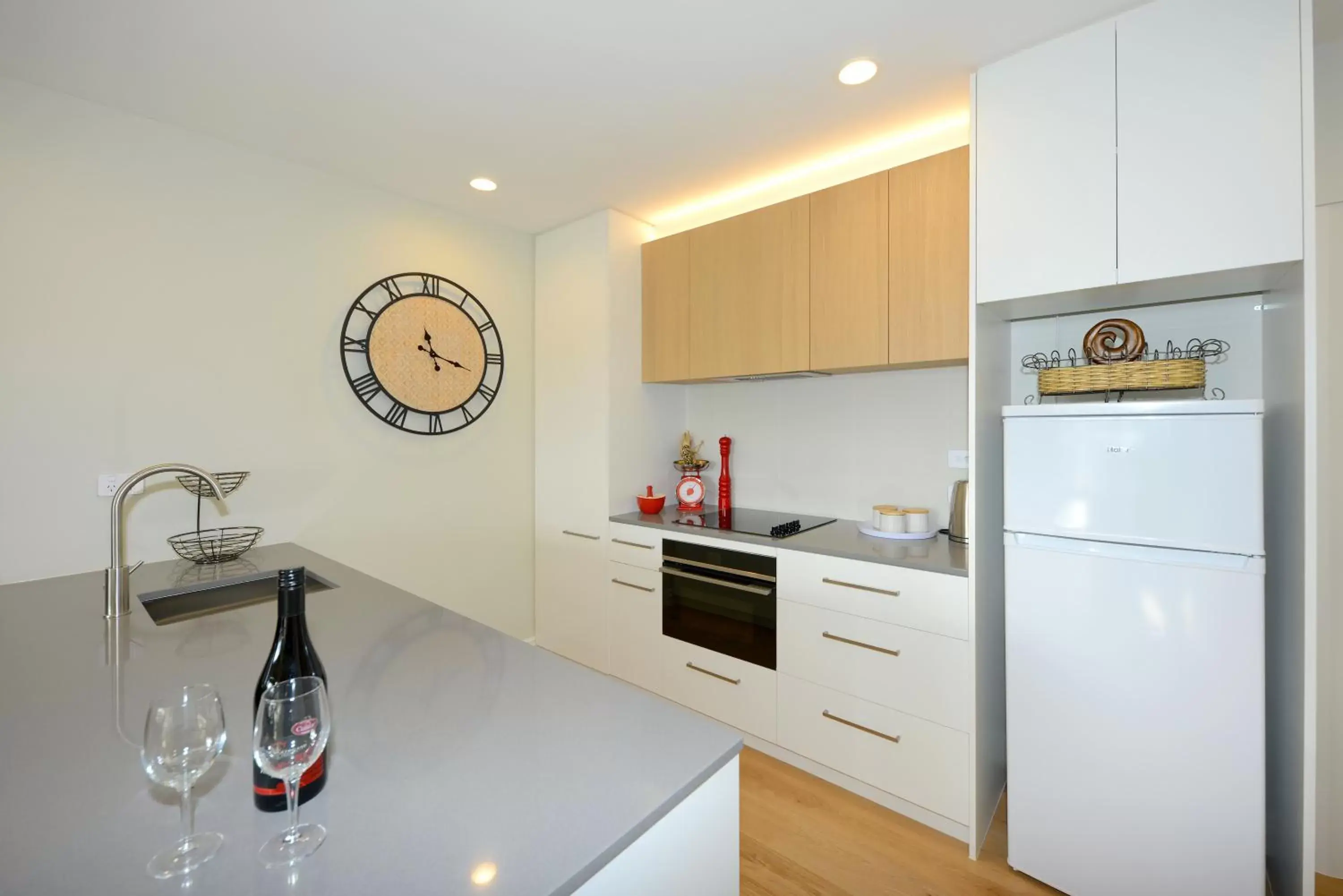 Kitchen/Kitchenette in West Fitzroy Apartments