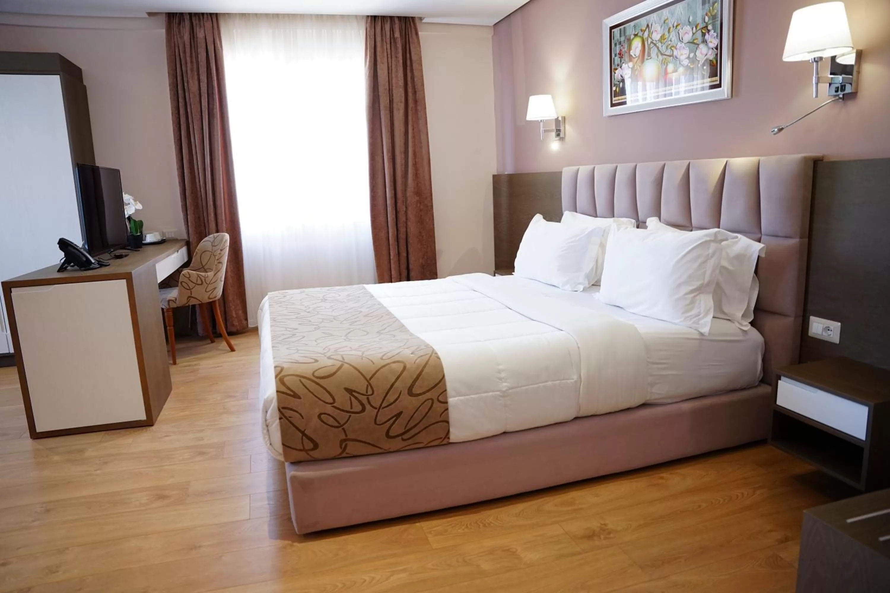 Bed in Doanesia Premium Hotel & Spa