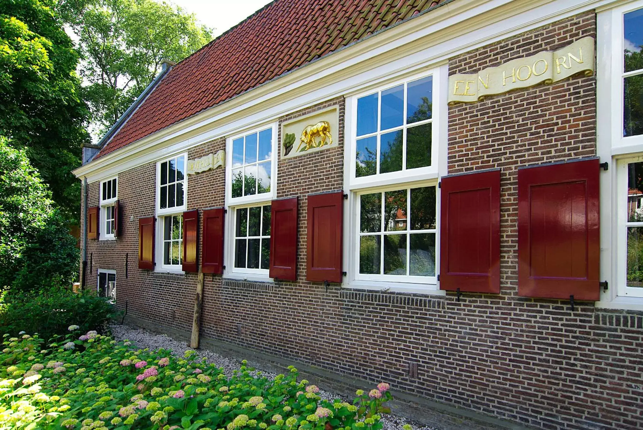 Property Building in Authentic Farmhouse - De Vergulden Eenhoorn