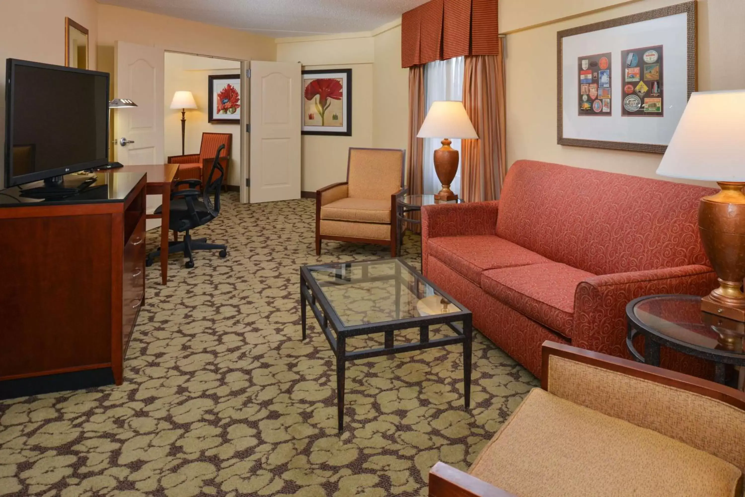 Living room, Seating Area in Hilton Garden Inn Terre Haute