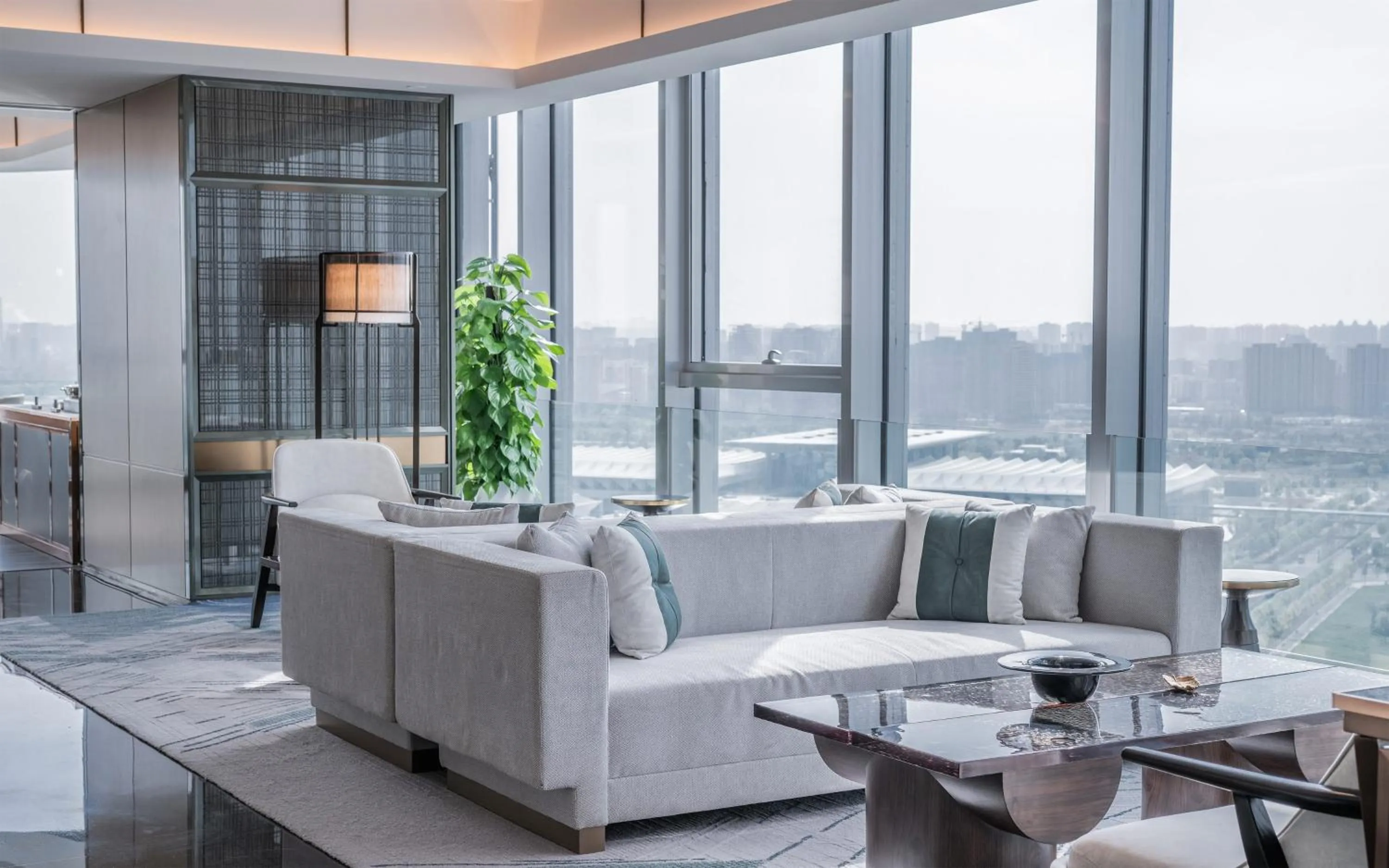 Restaurant/places to eat in HUALUXE Xi'an Chanba by IHG-西安浐灞华邑酒店-Near Xi'an International Convention Exhibition Center and Shopping mall and The Romantic show of Xi'an-Free Luggage Storage-English Service