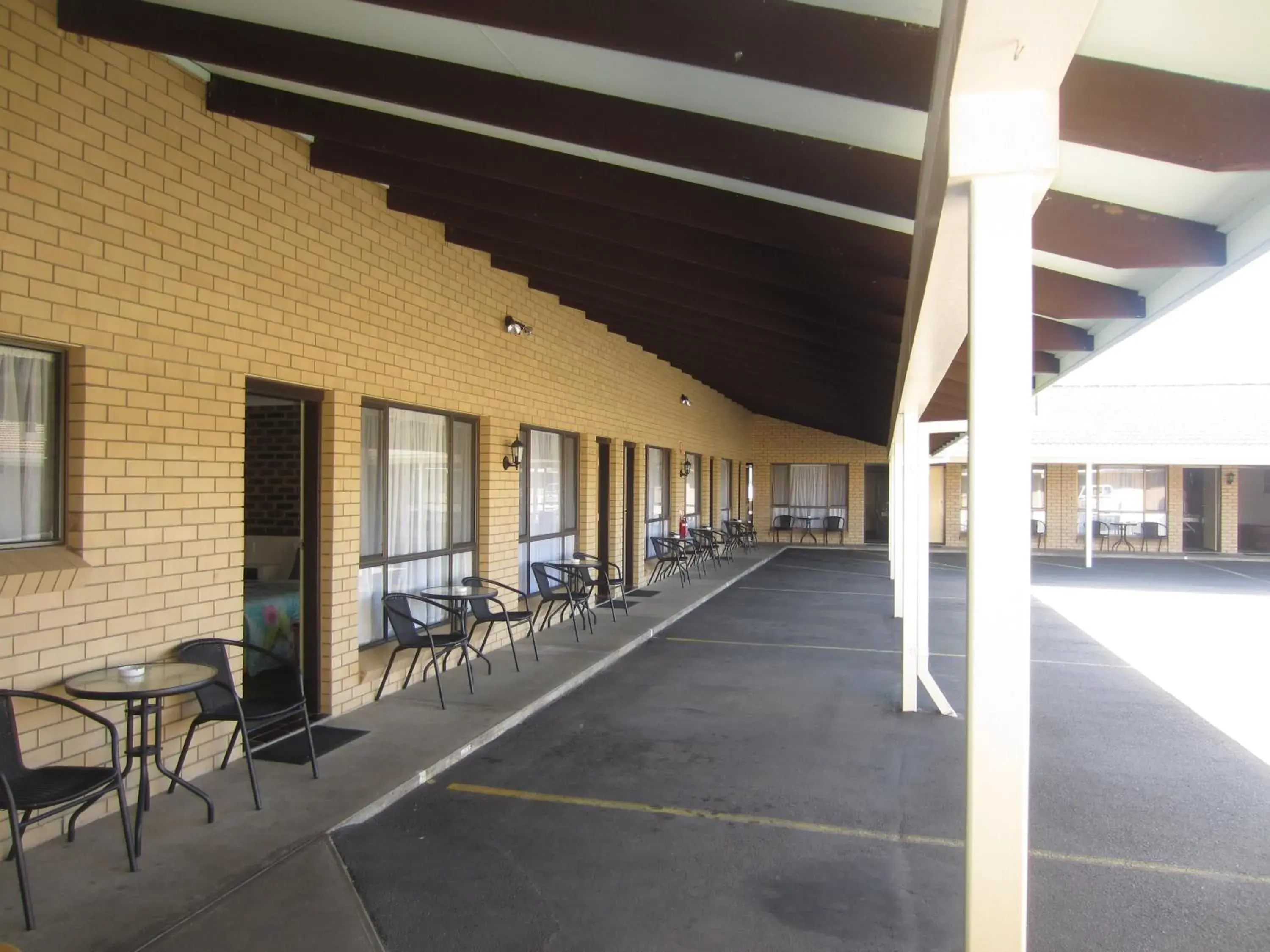 Property building in Top of the Town Motel